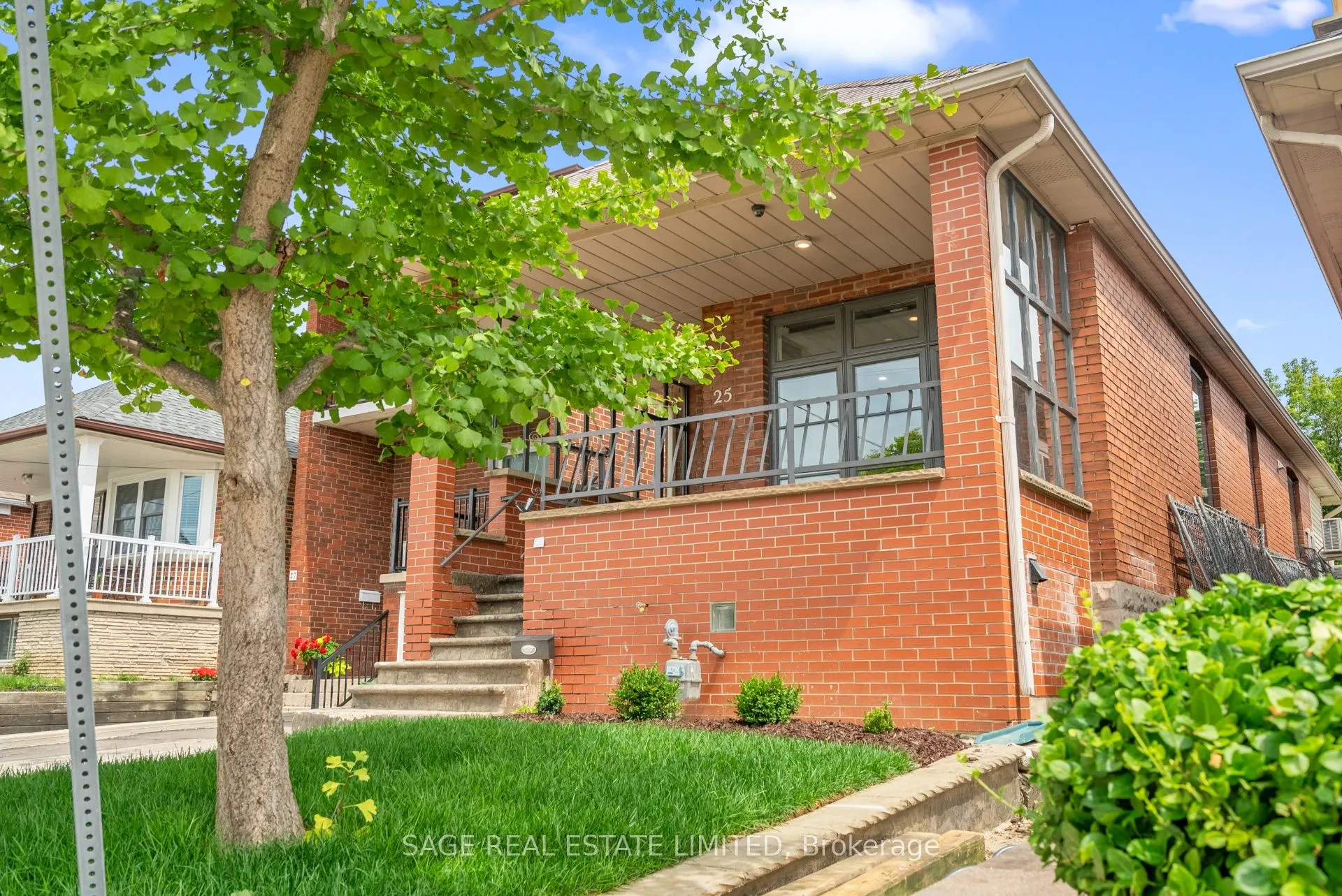 25 Chamberlain Avenue