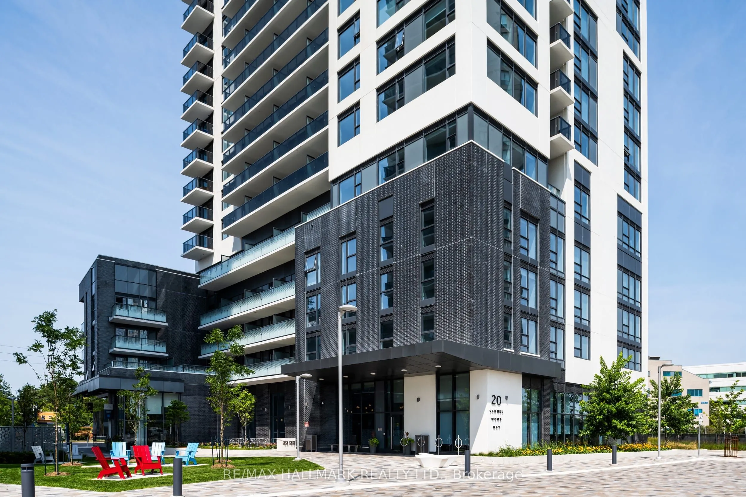 20 Samuel Wood Way, #1807