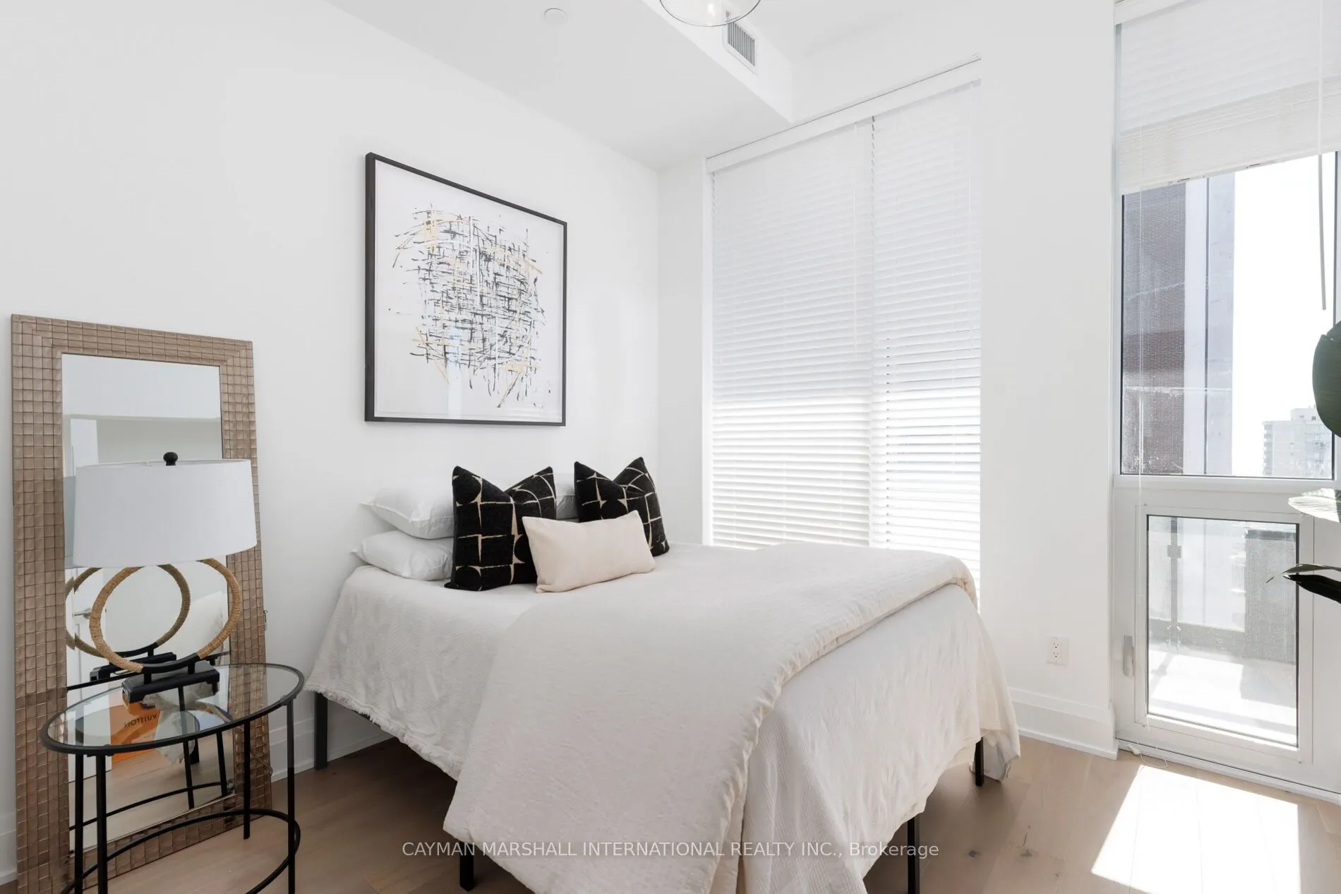 21 Park Street E #1103