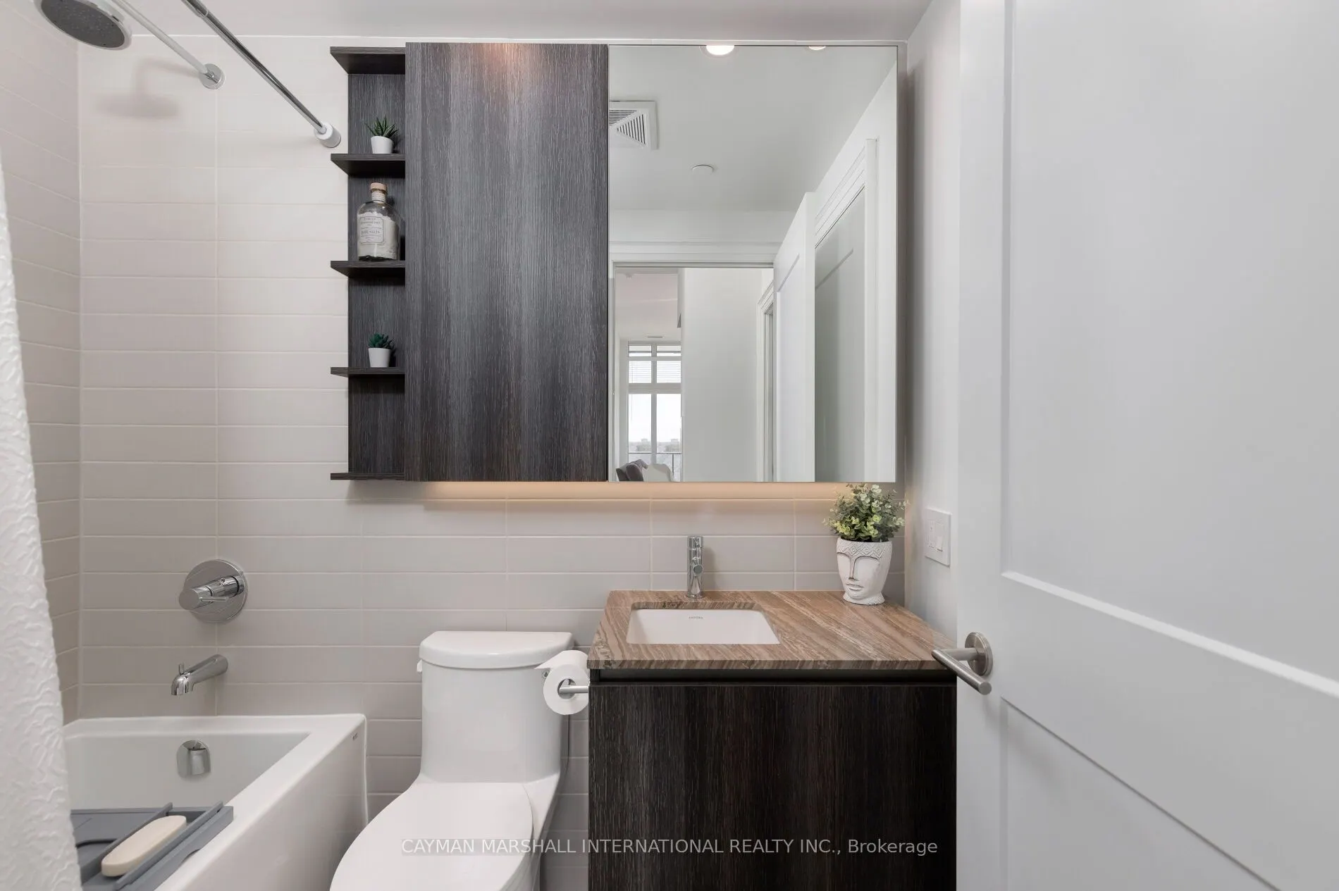 21 Park Street E #1103