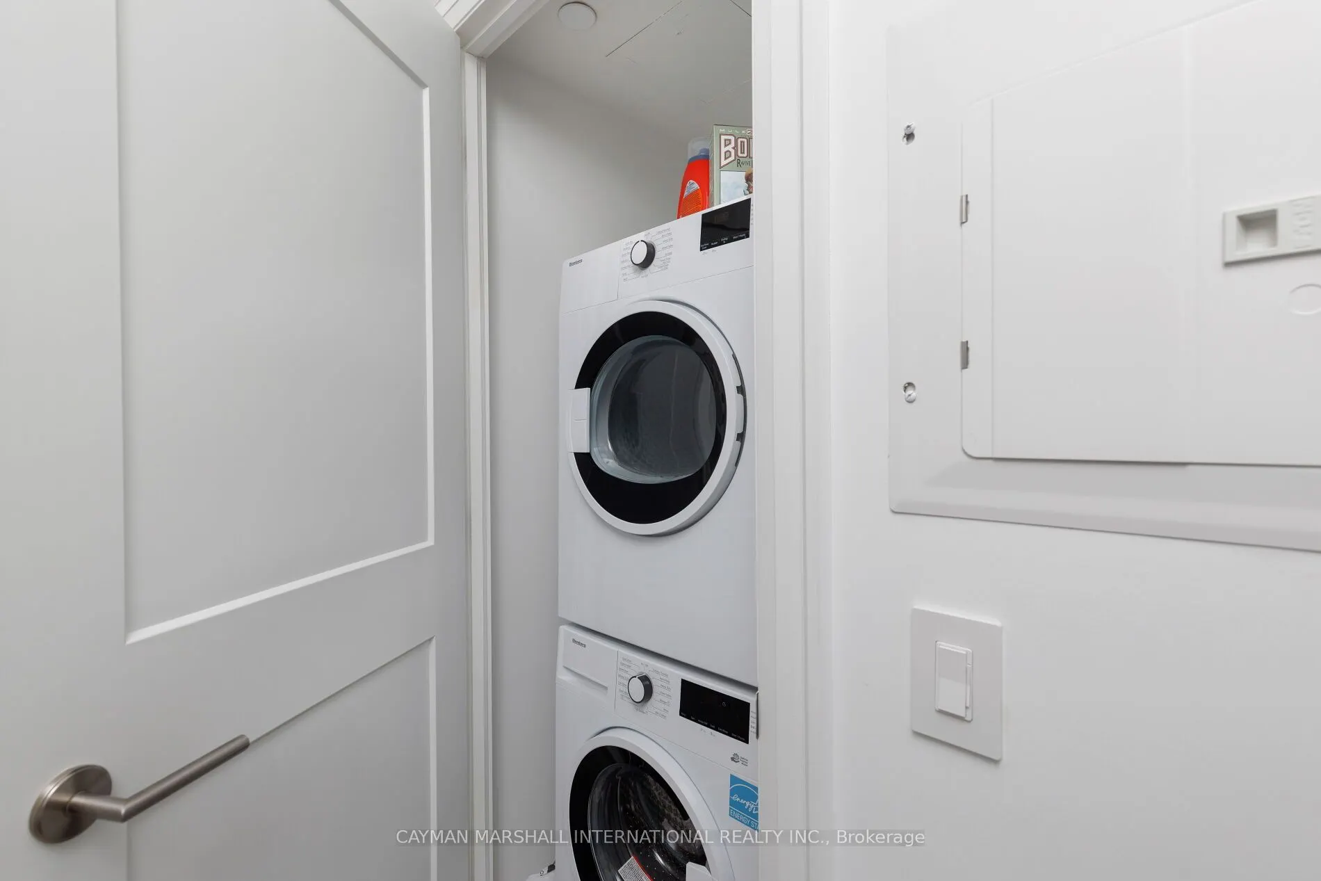 21 Park Street E #1103