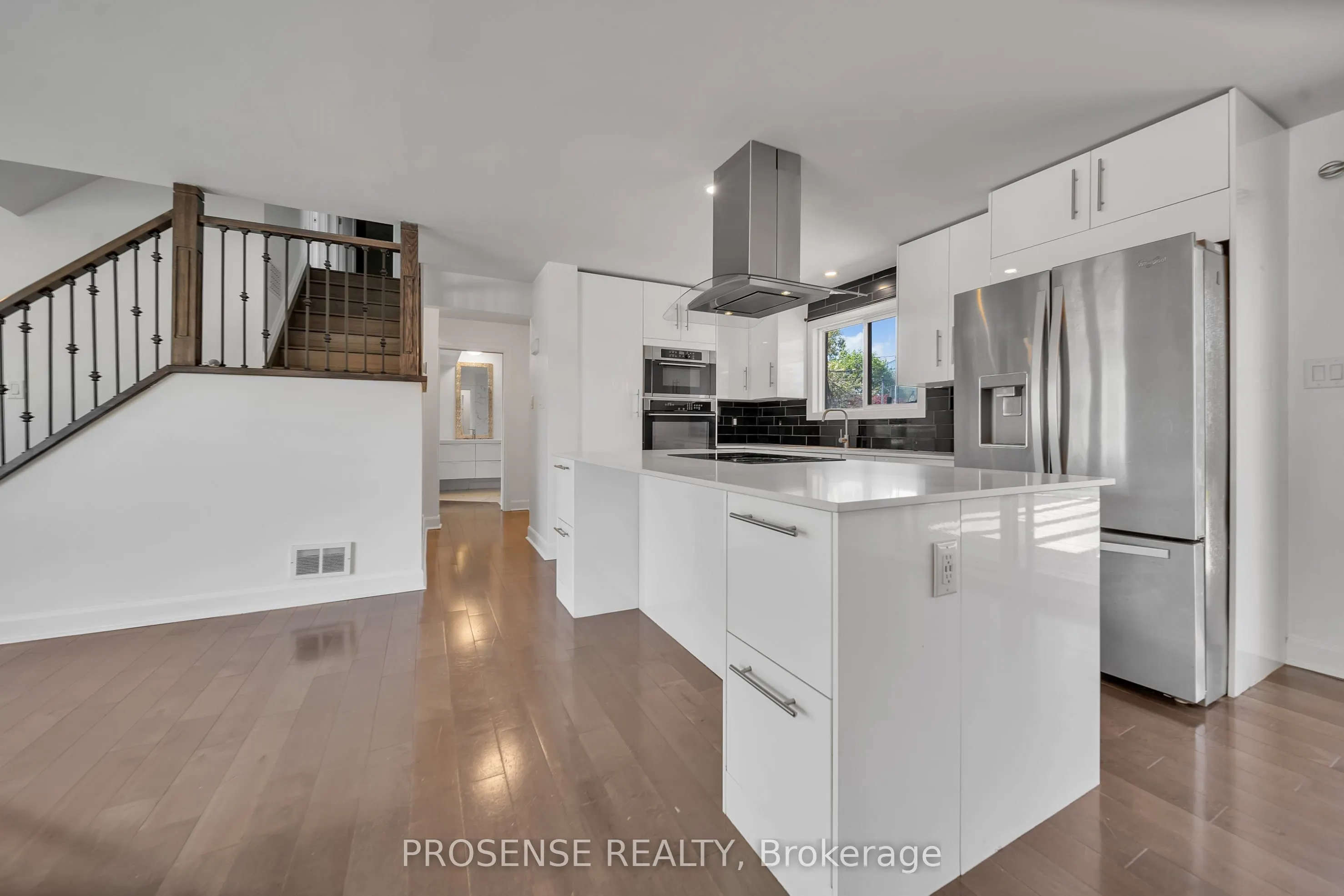 8 Vanderbrent Crescent