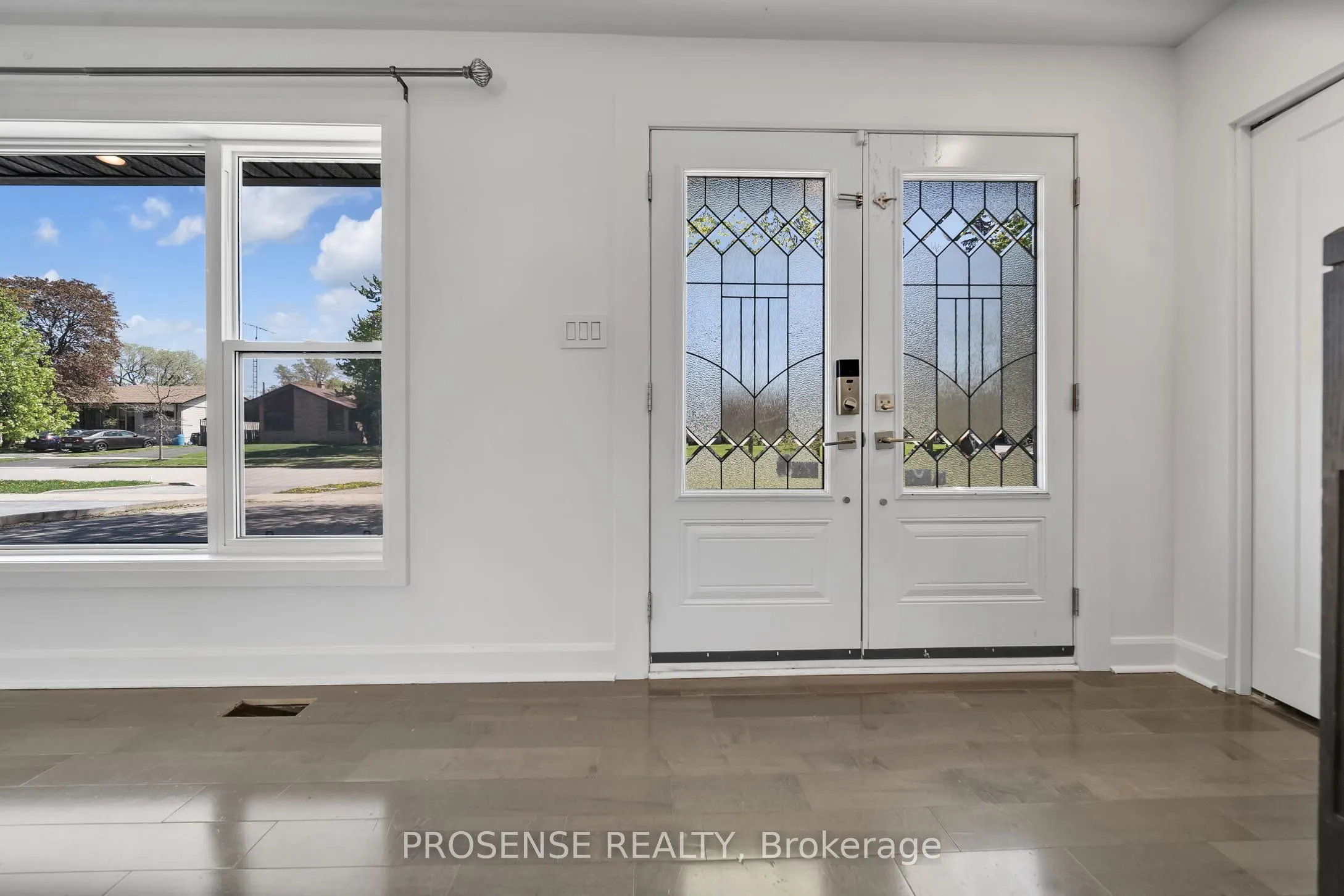 8 Vanderbrent Crescent