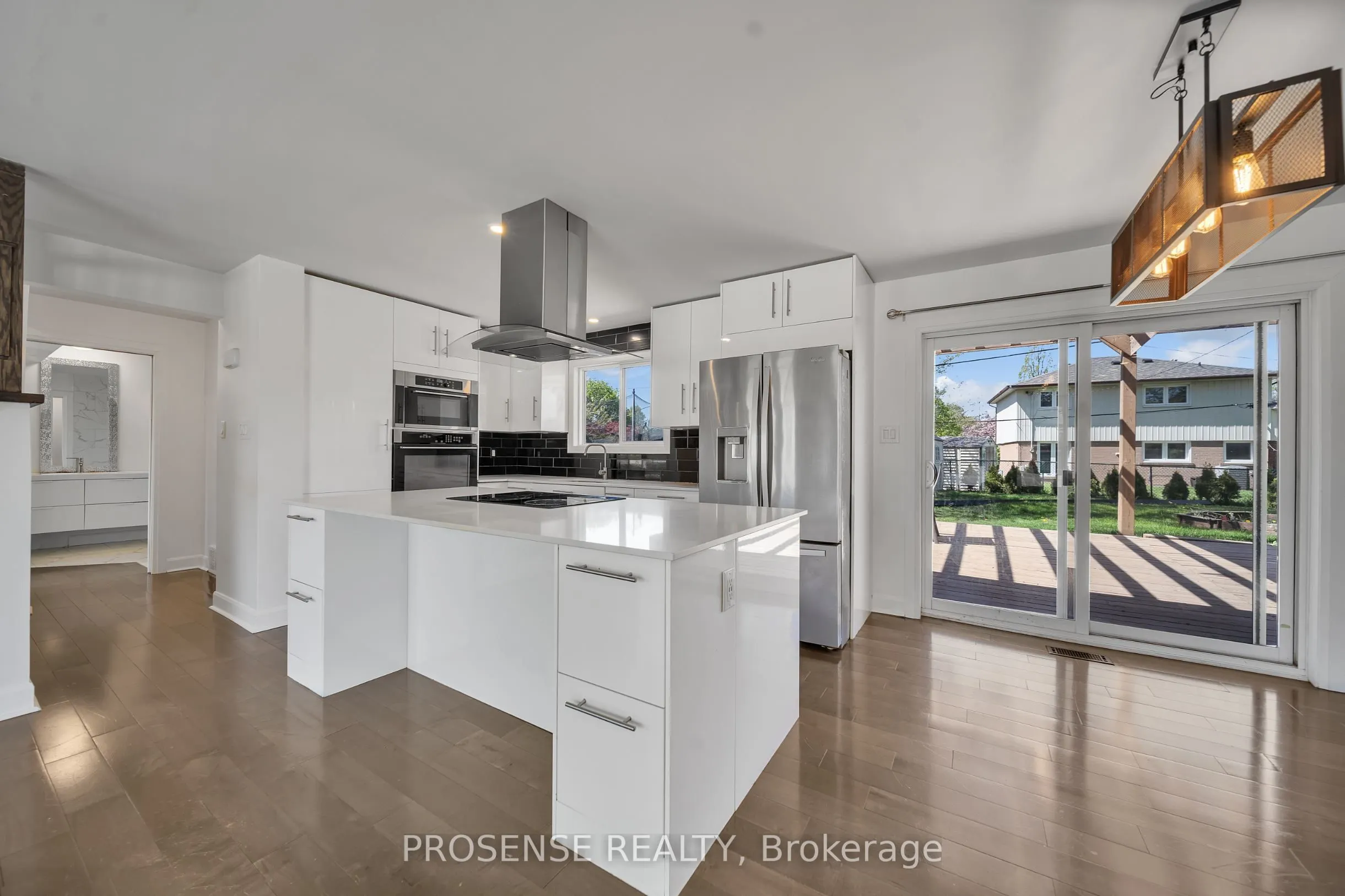 8 Vanderbrent Crescent