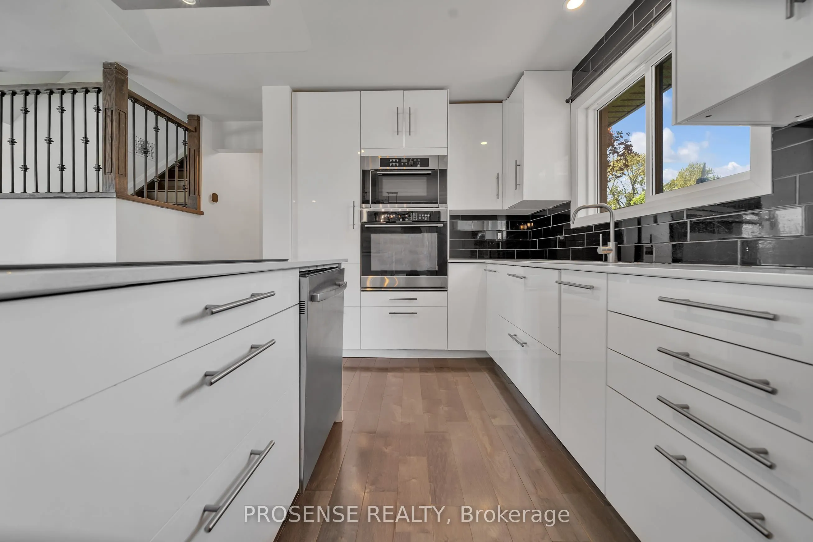 8 Vanderbrent Crescent