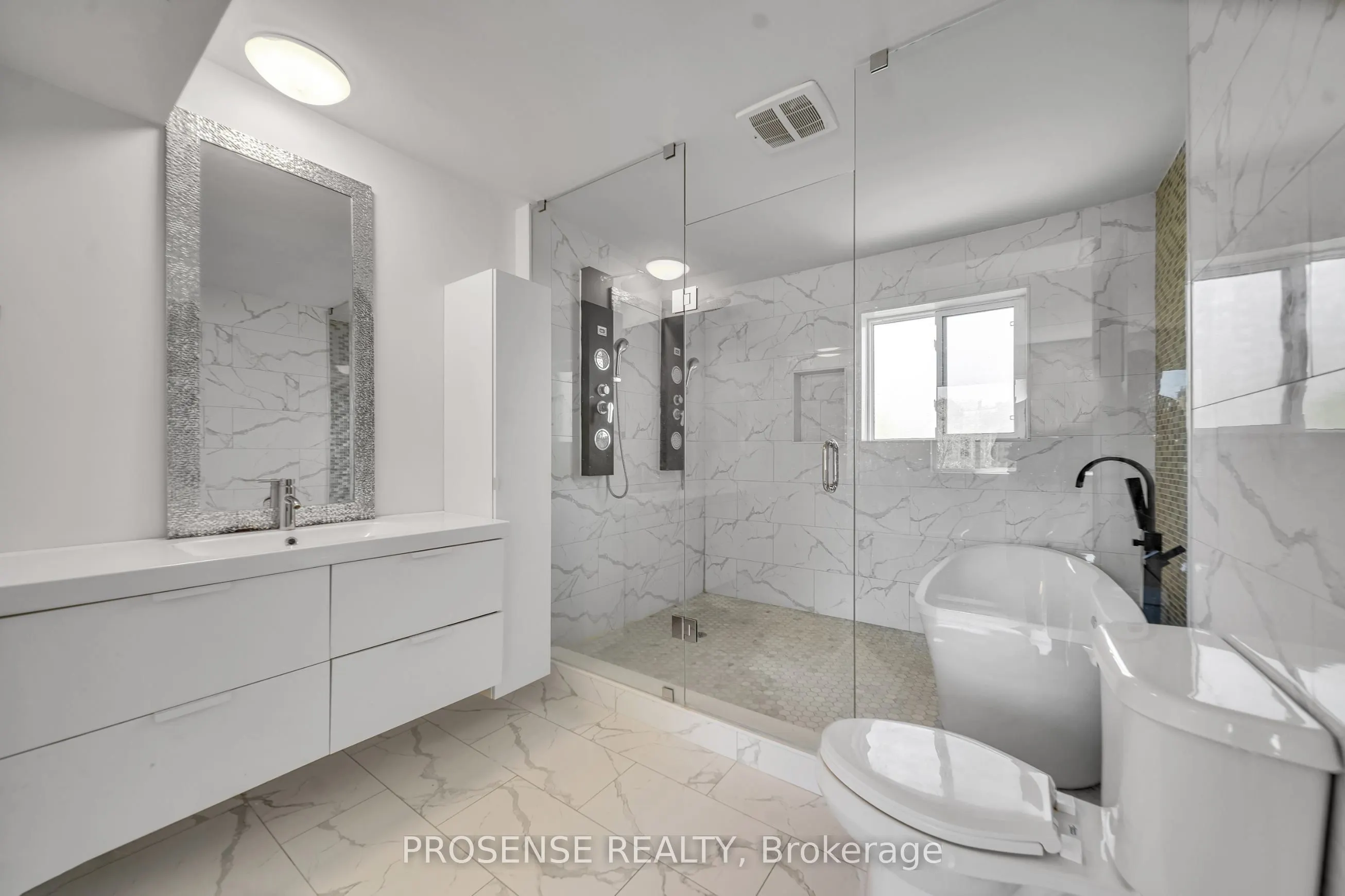 8 Vanderbrent Crescent