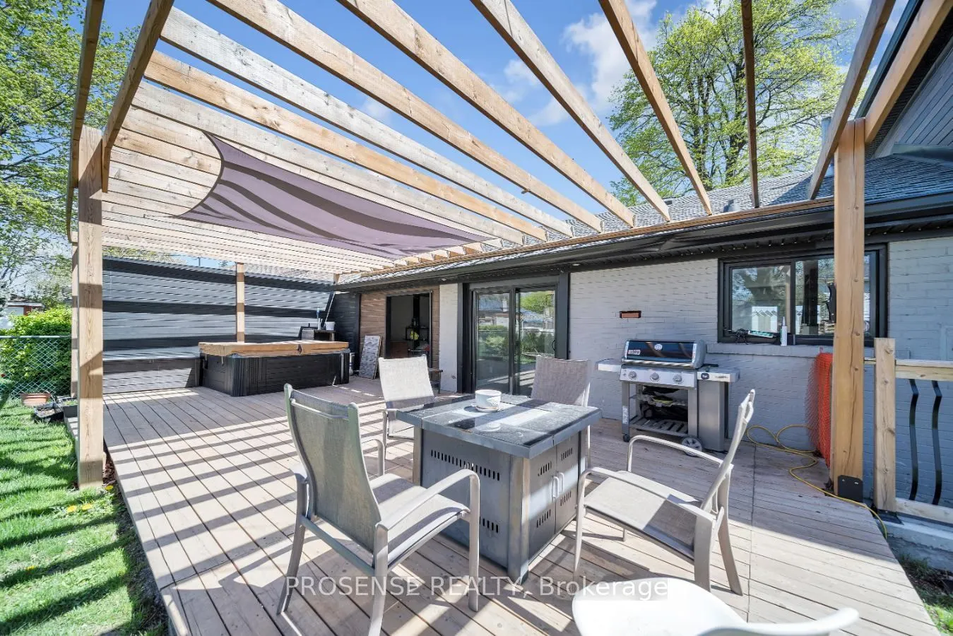 8 Vanderbrent Crescent