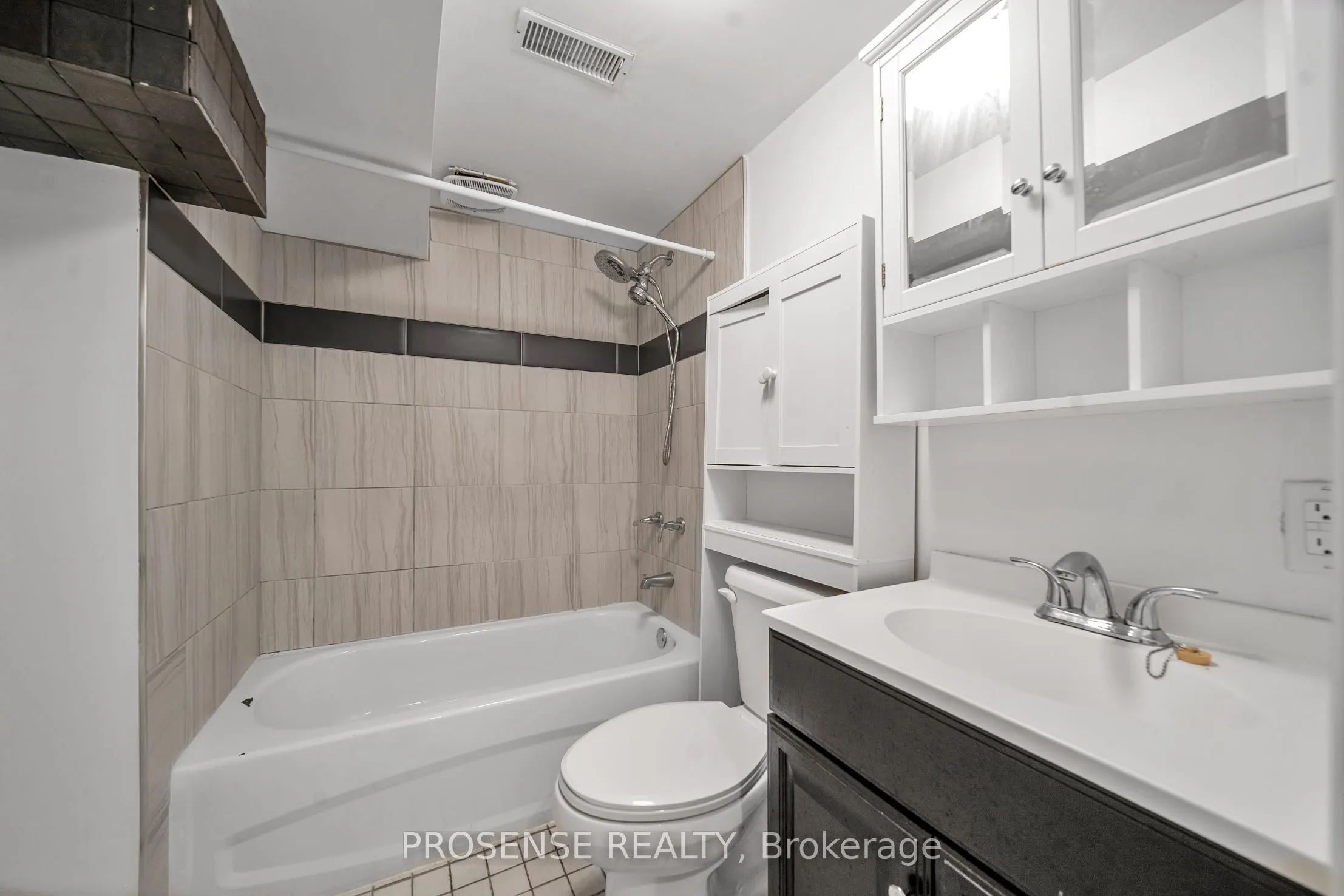 8 Vanderbrent Crescent