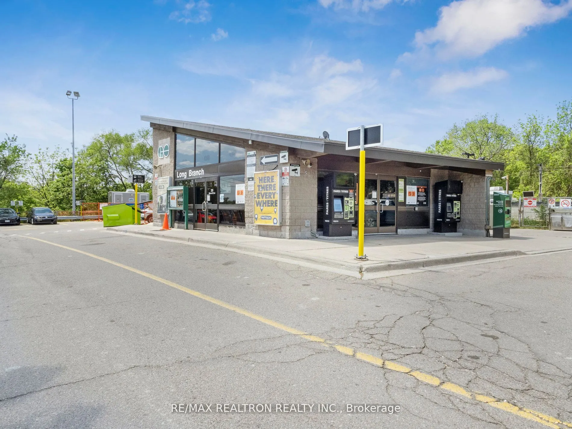 61A Woodbury Road