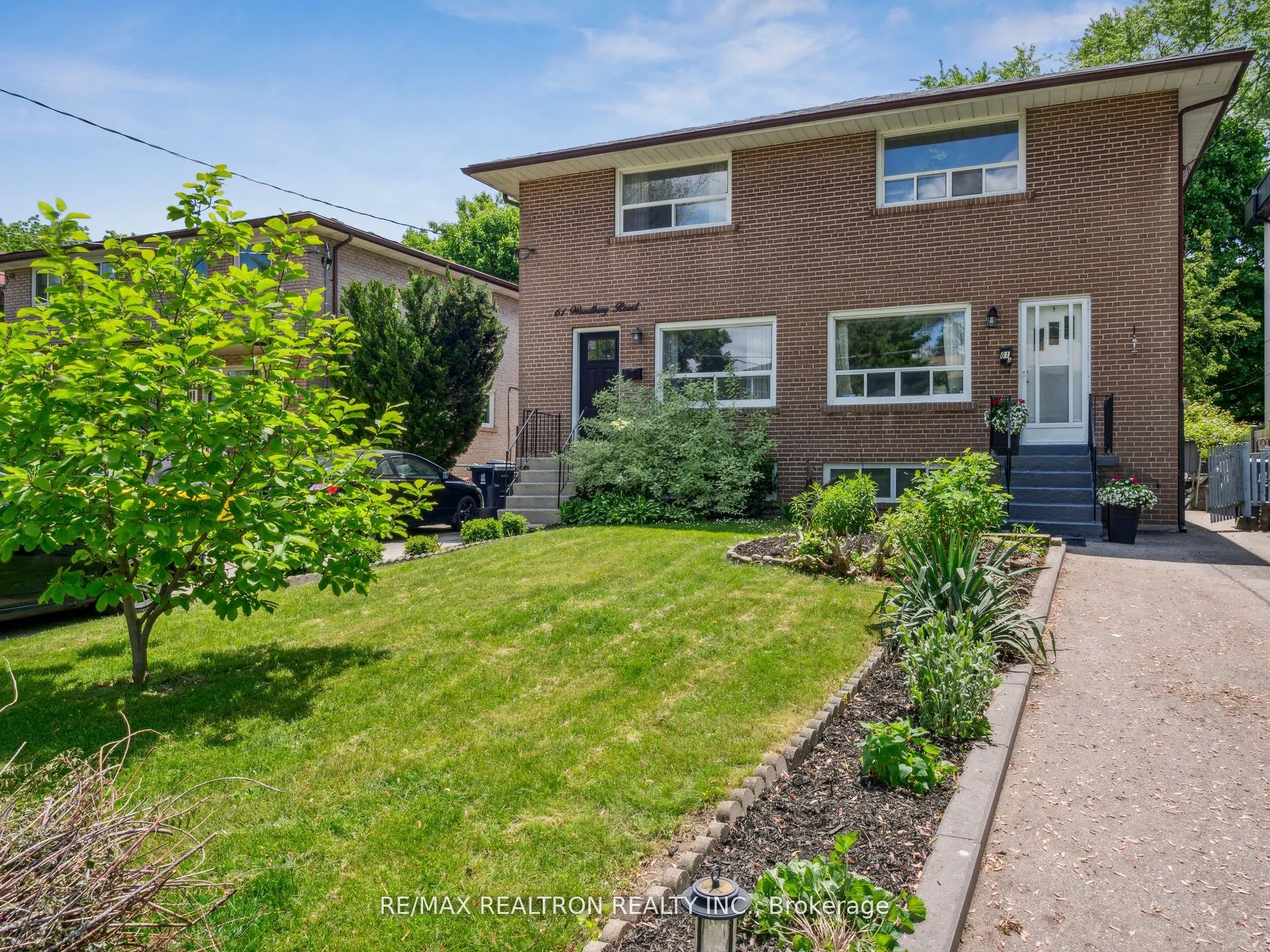 61A Woodbury Road