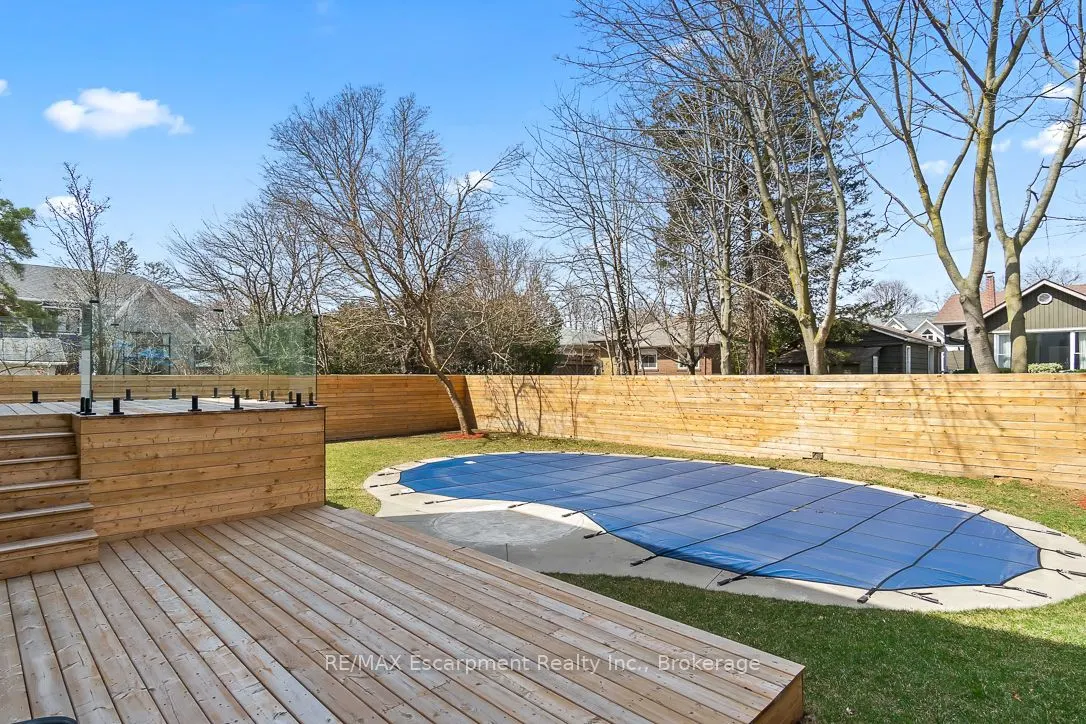 1405 ACTON Crescent