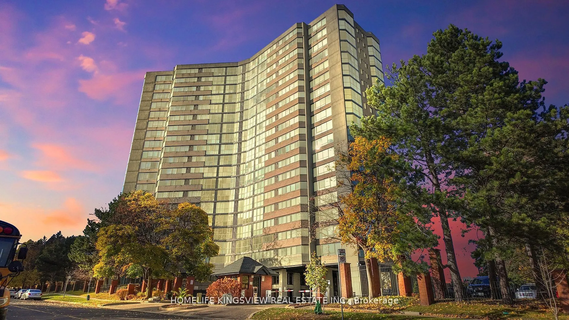 40 Richview Road, #1607