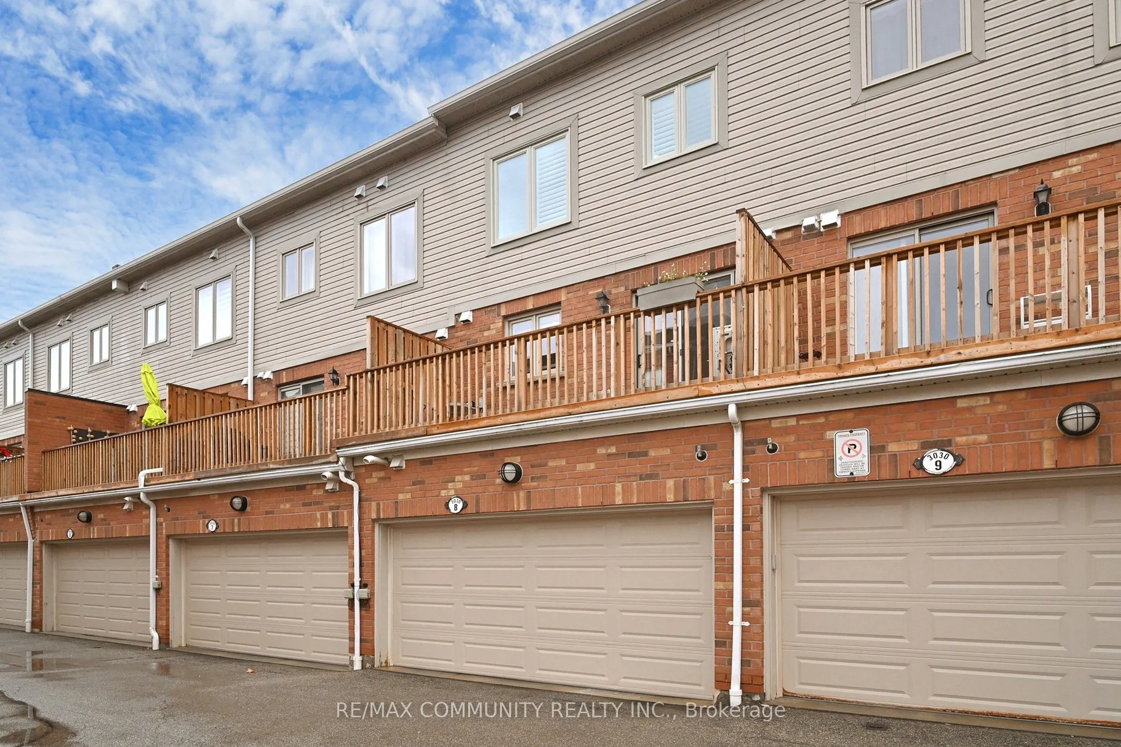 3030 Lakeshore Boulevard W, #8