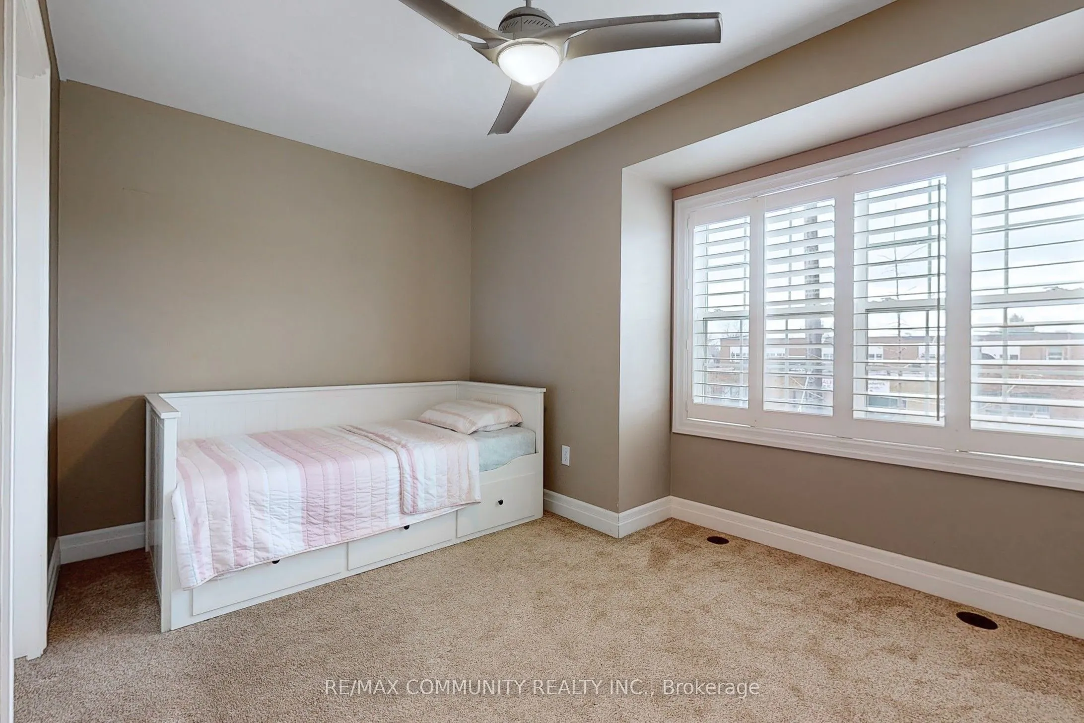 3030 Lakeshore Boulevard W, #8
