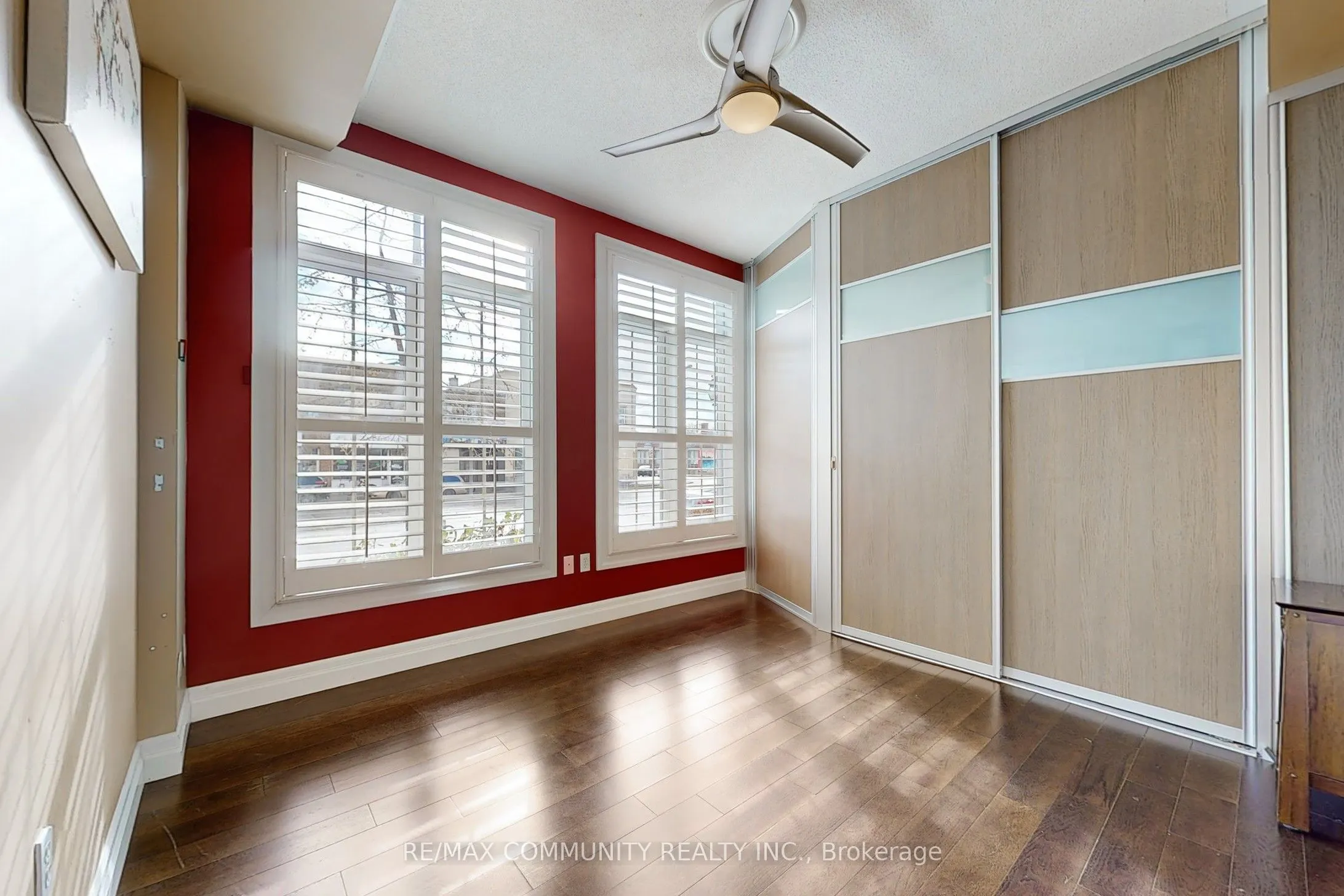 3030 Lakeshore Boulevard W, #8