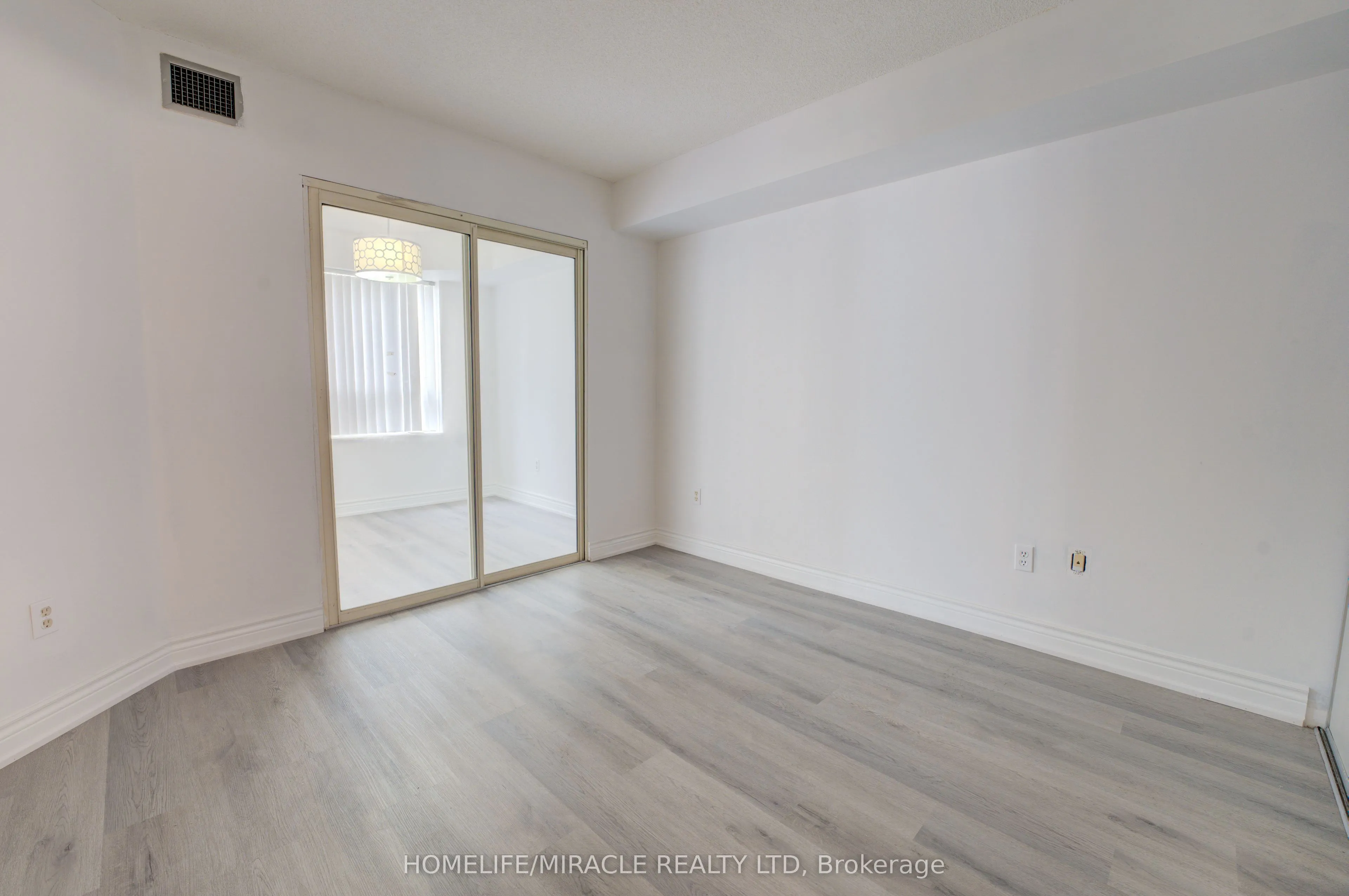 325 Webb Drive, #1405