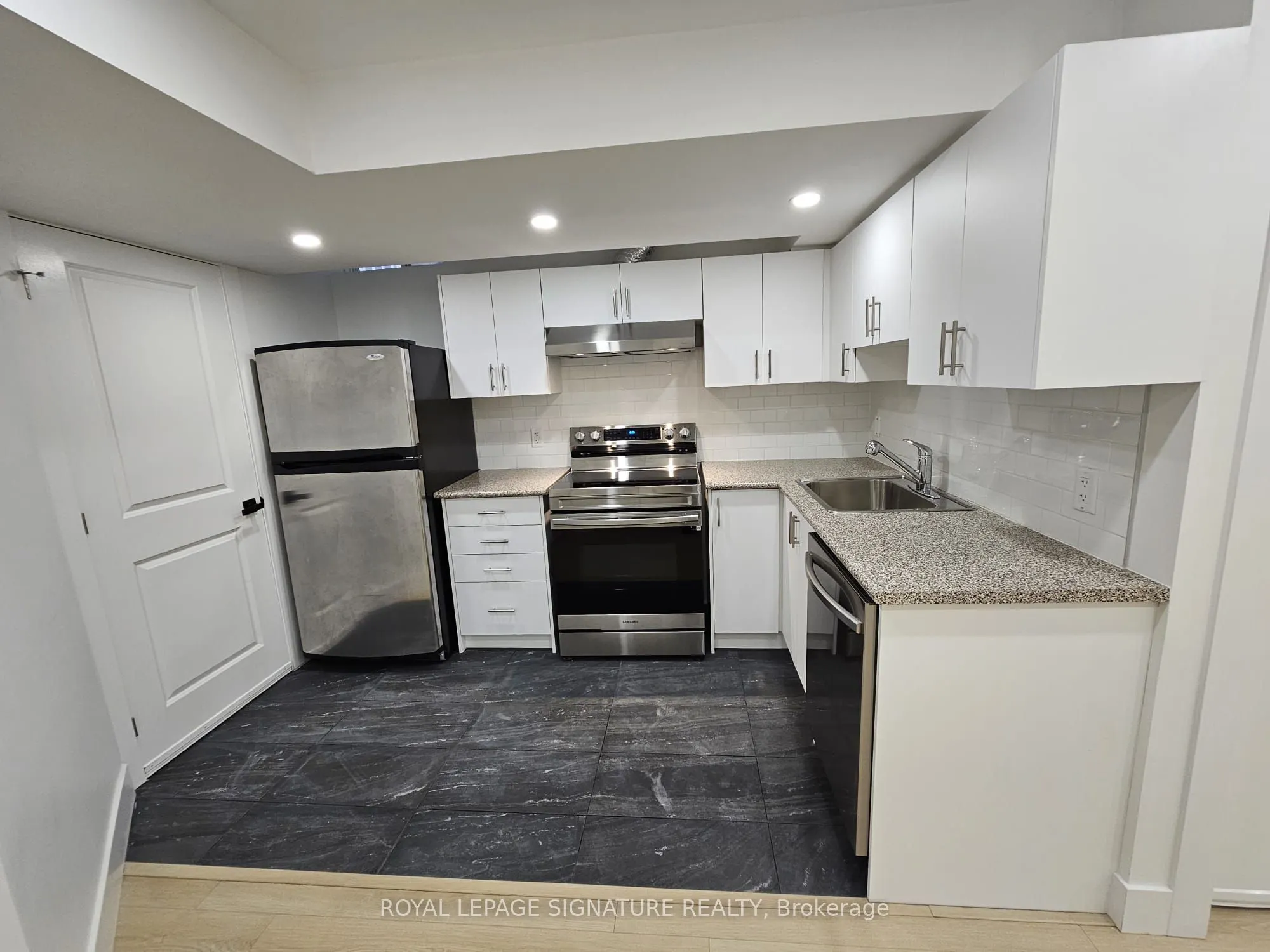 4411 Centertown Way