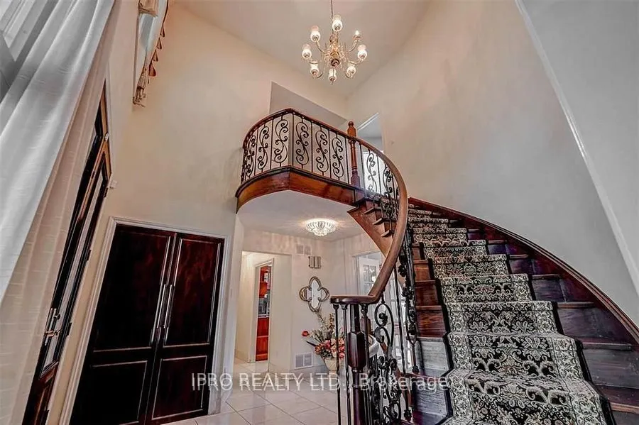 4326 Bridlepath Trail