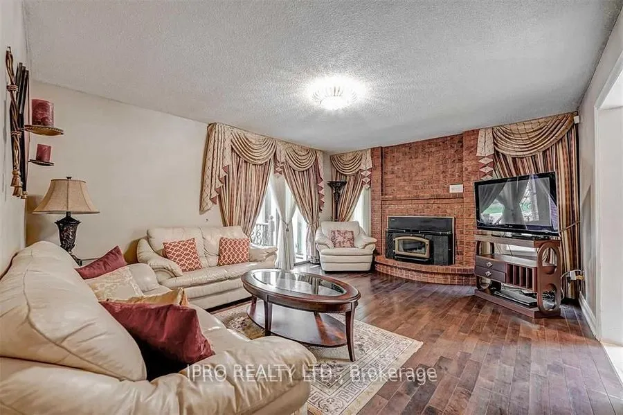 4326 Bridlepath Trail