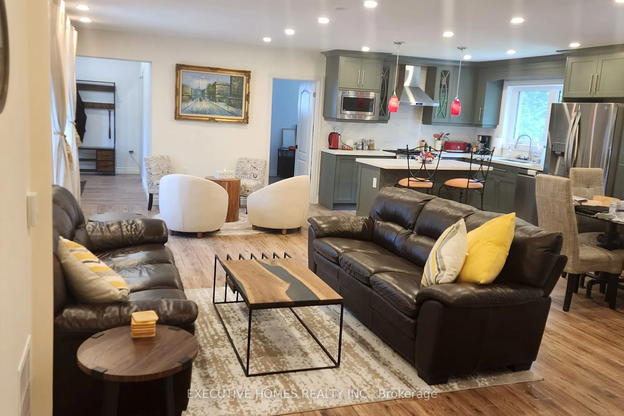 208 Glen Oak Drive