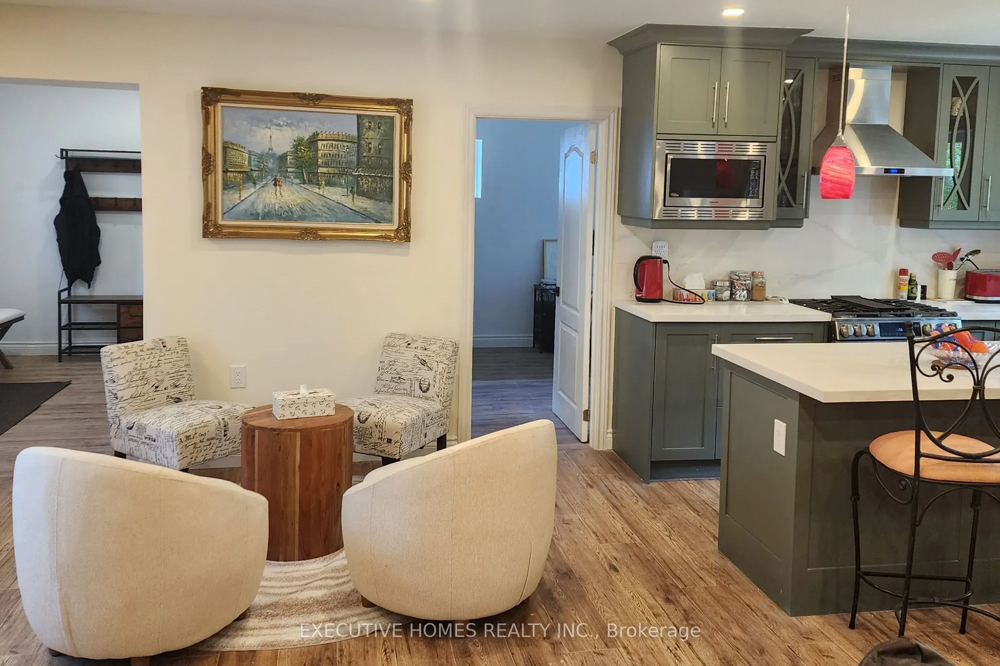 208 Glen Oak Drive