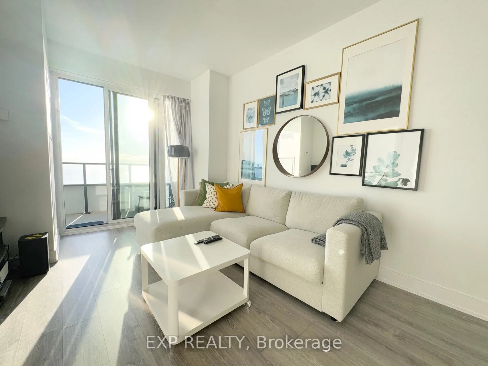 20 Shore Breeze Drive, #2808