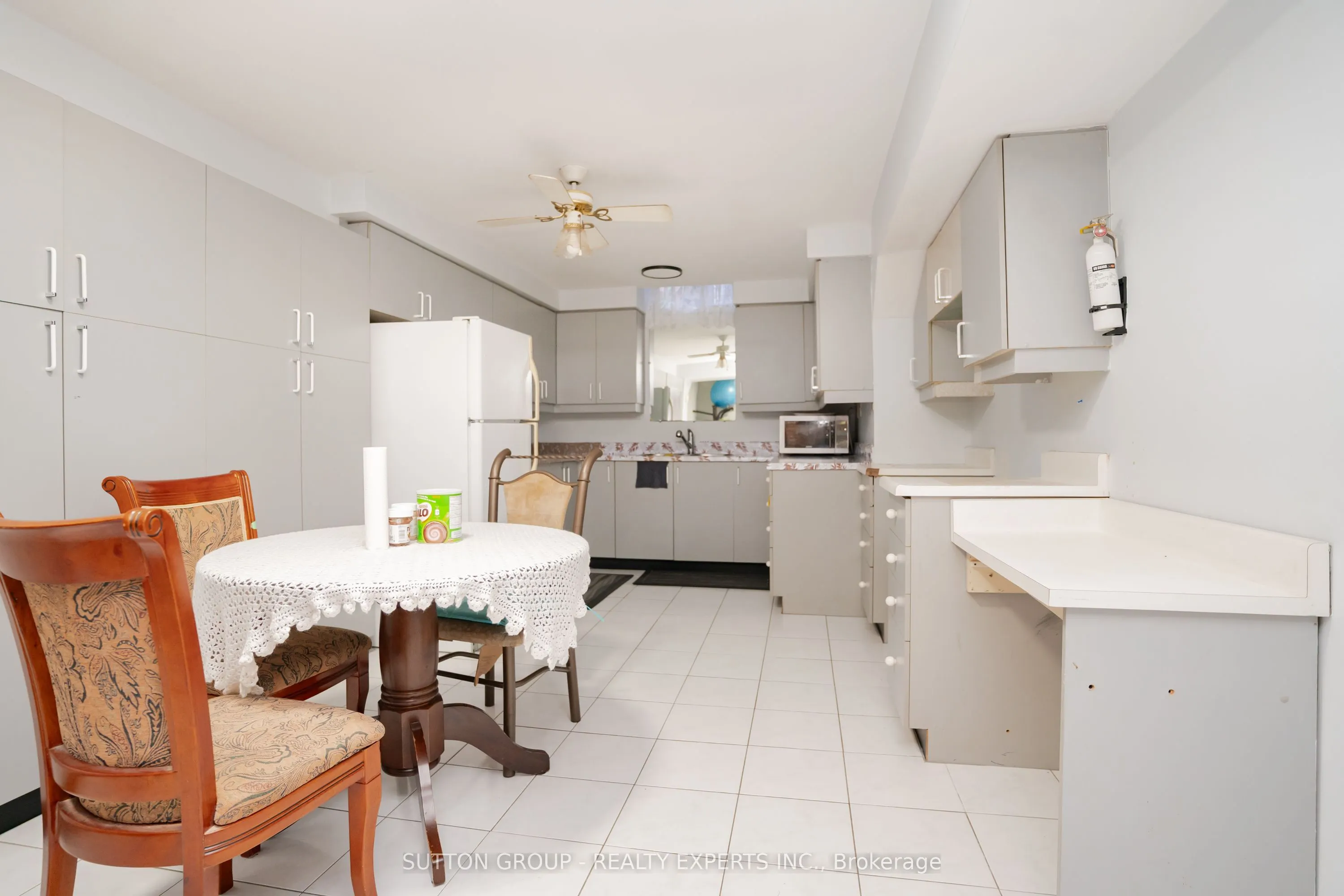 463 Rutherford Road N
