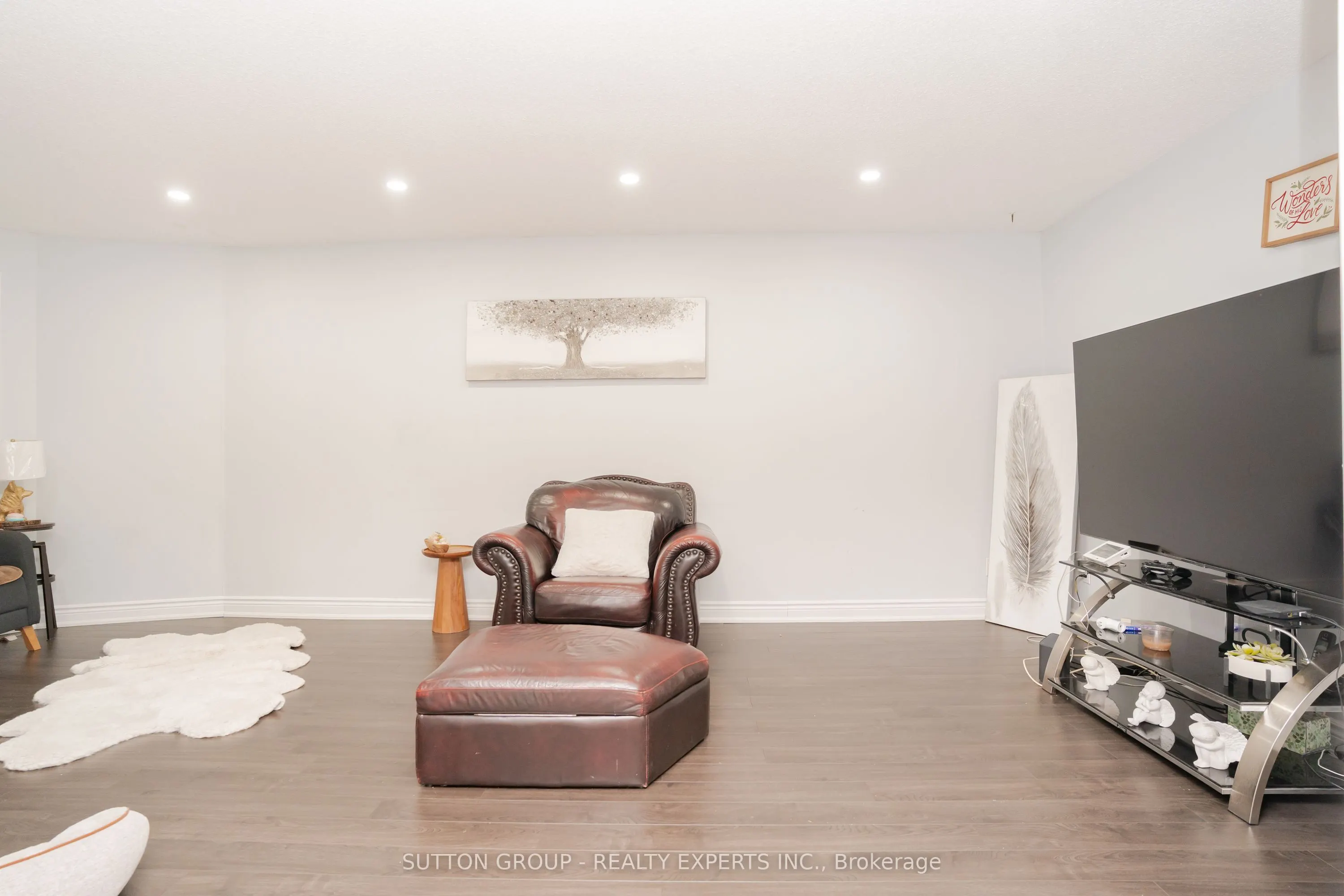 463 Rutherford Road N