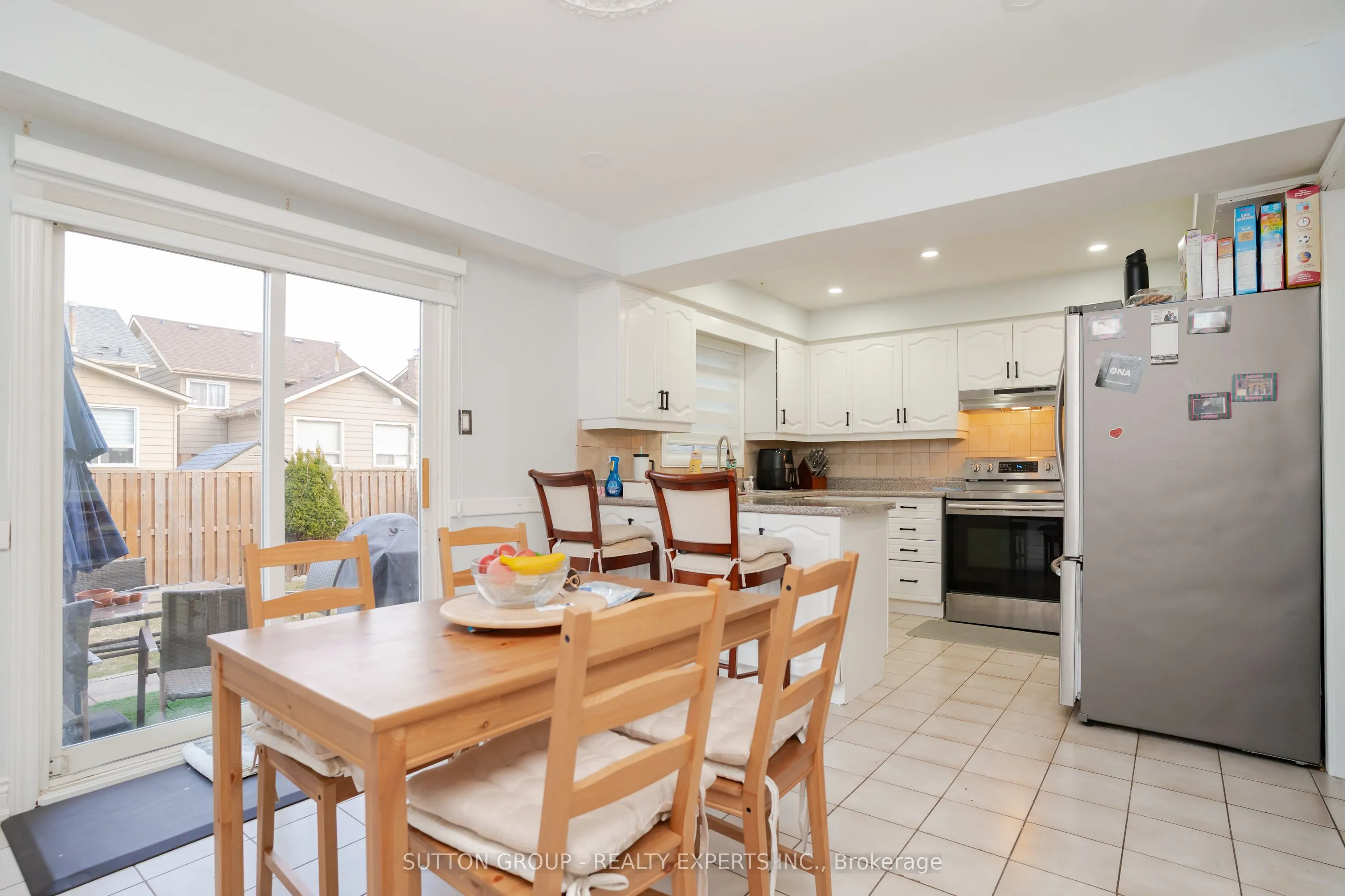 463 Rutherford Road N