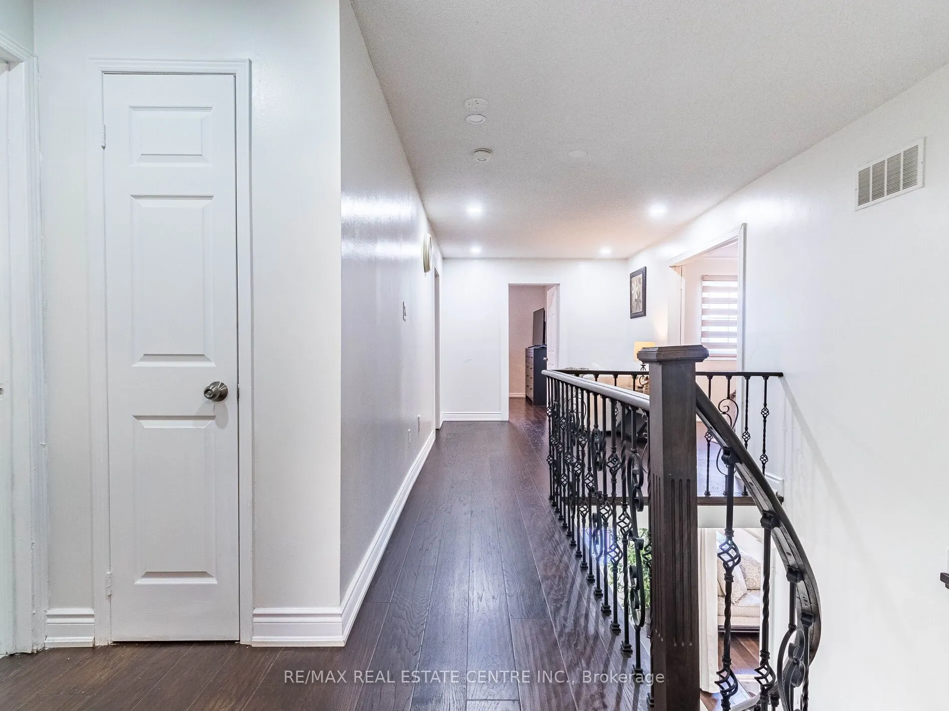 55 Castlehill Road