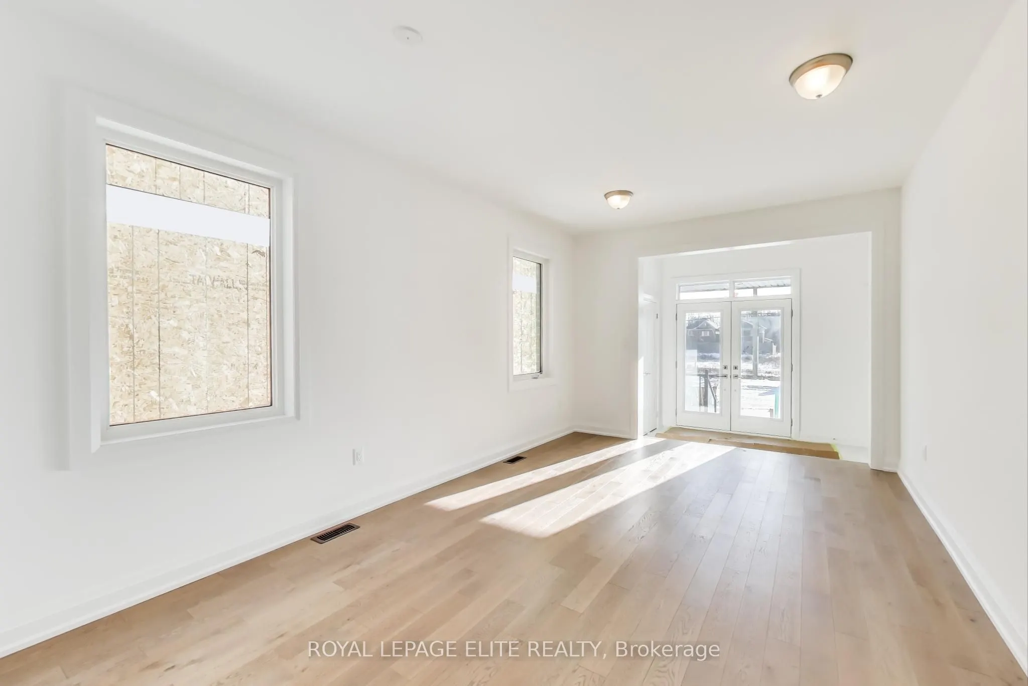 10 STRATFORD Drive S