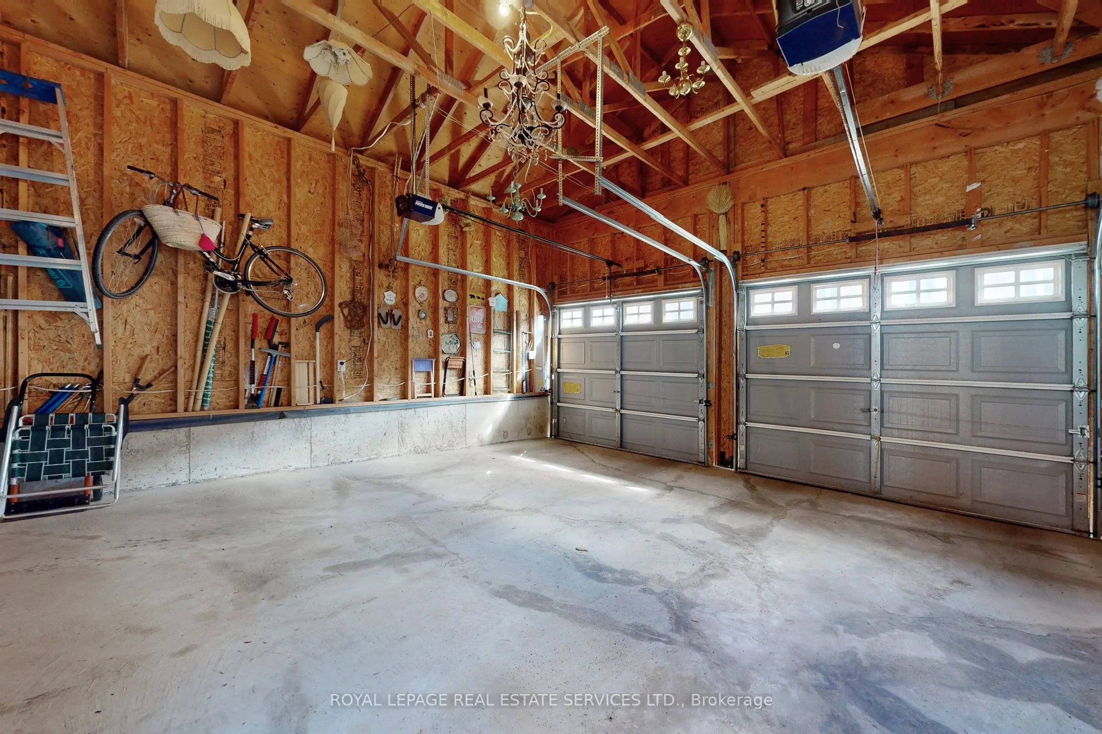 3552 Eglinton Avenue W