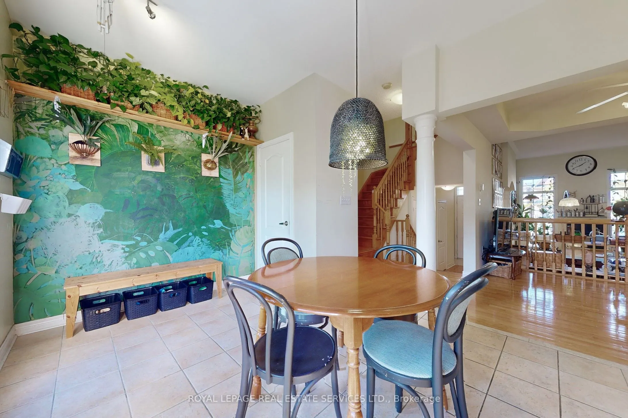 3552 Eglinton Avenue W