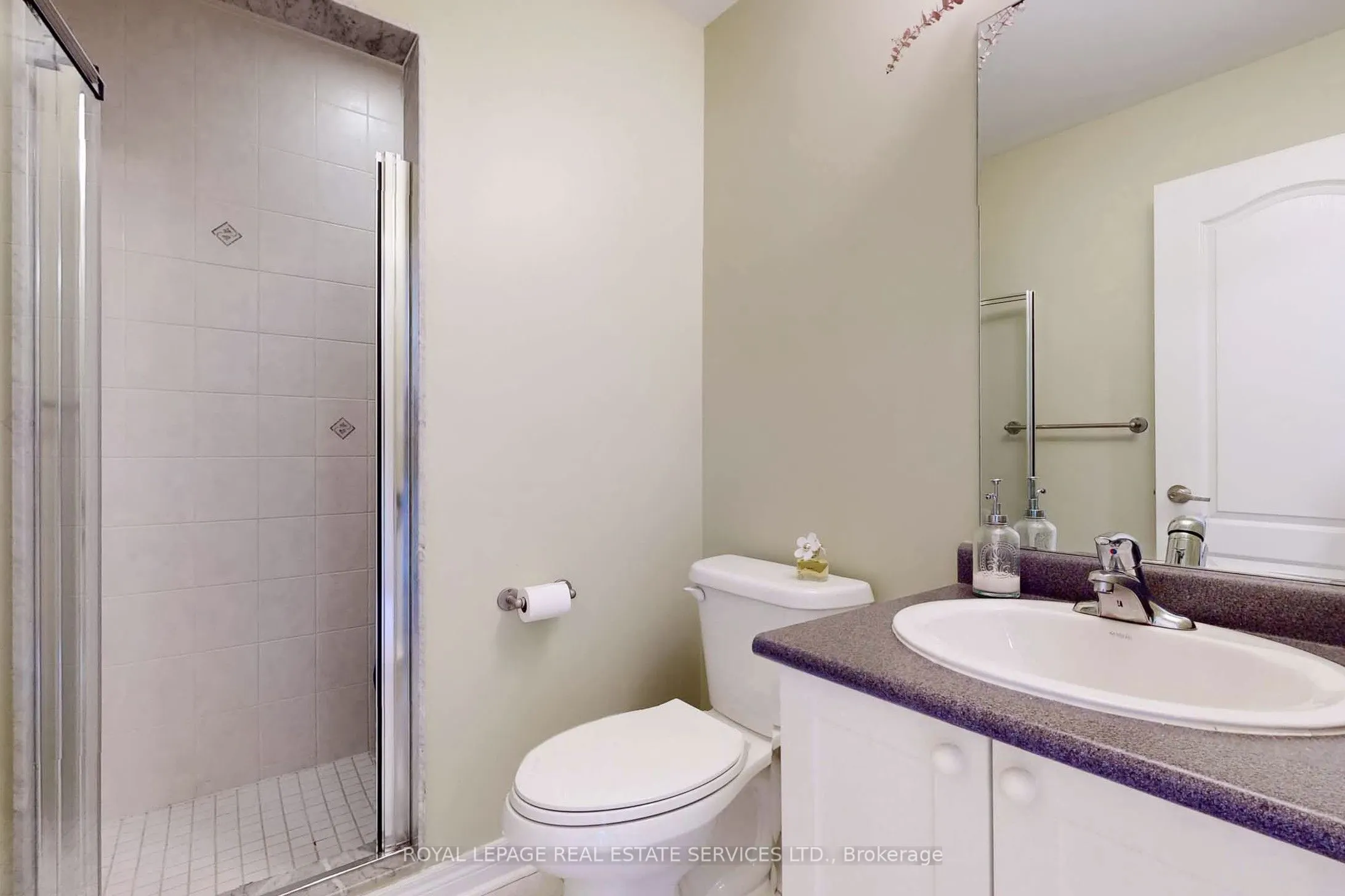 3552 Eglinton Avenue W