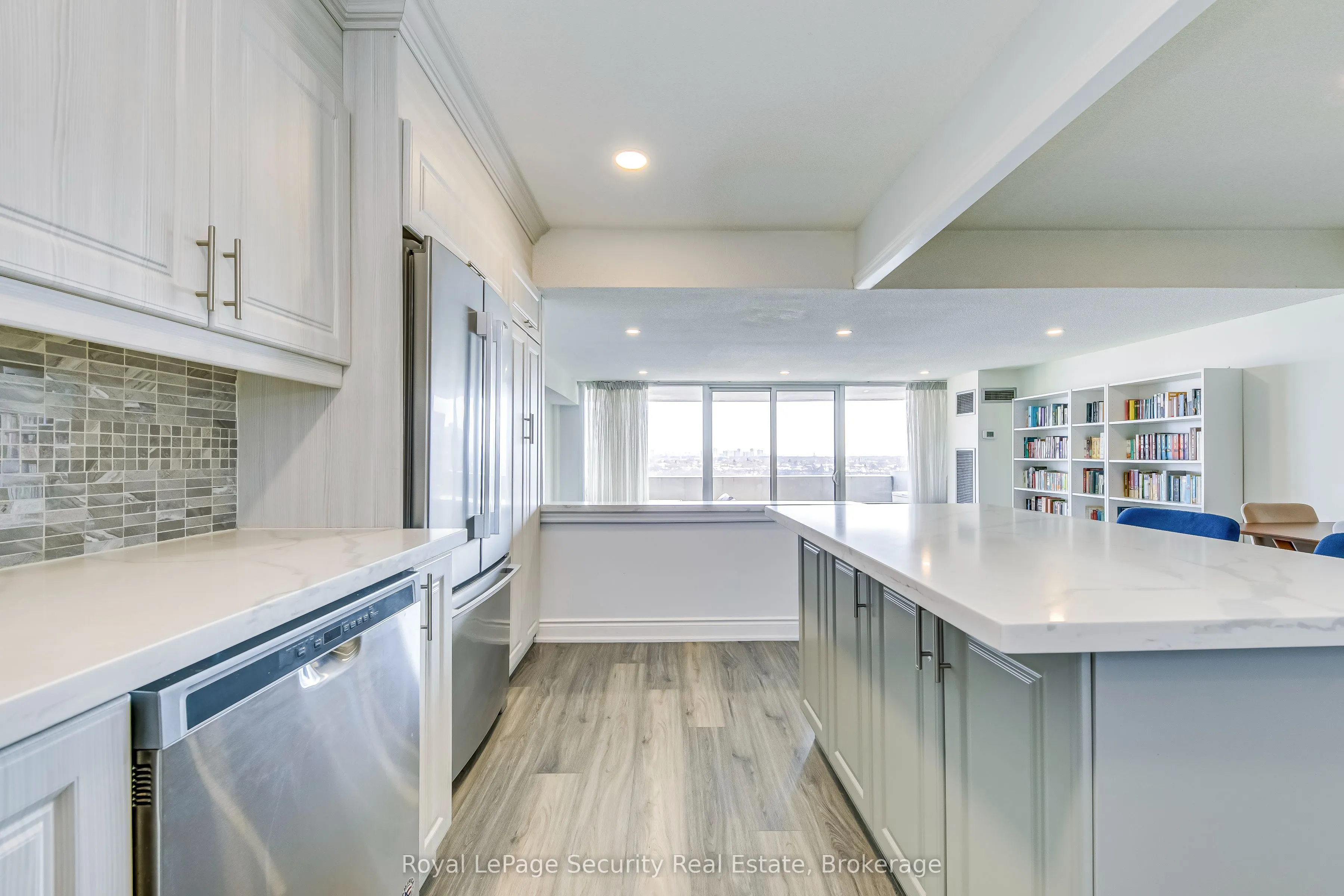 260 Scarlett Road, #2005
