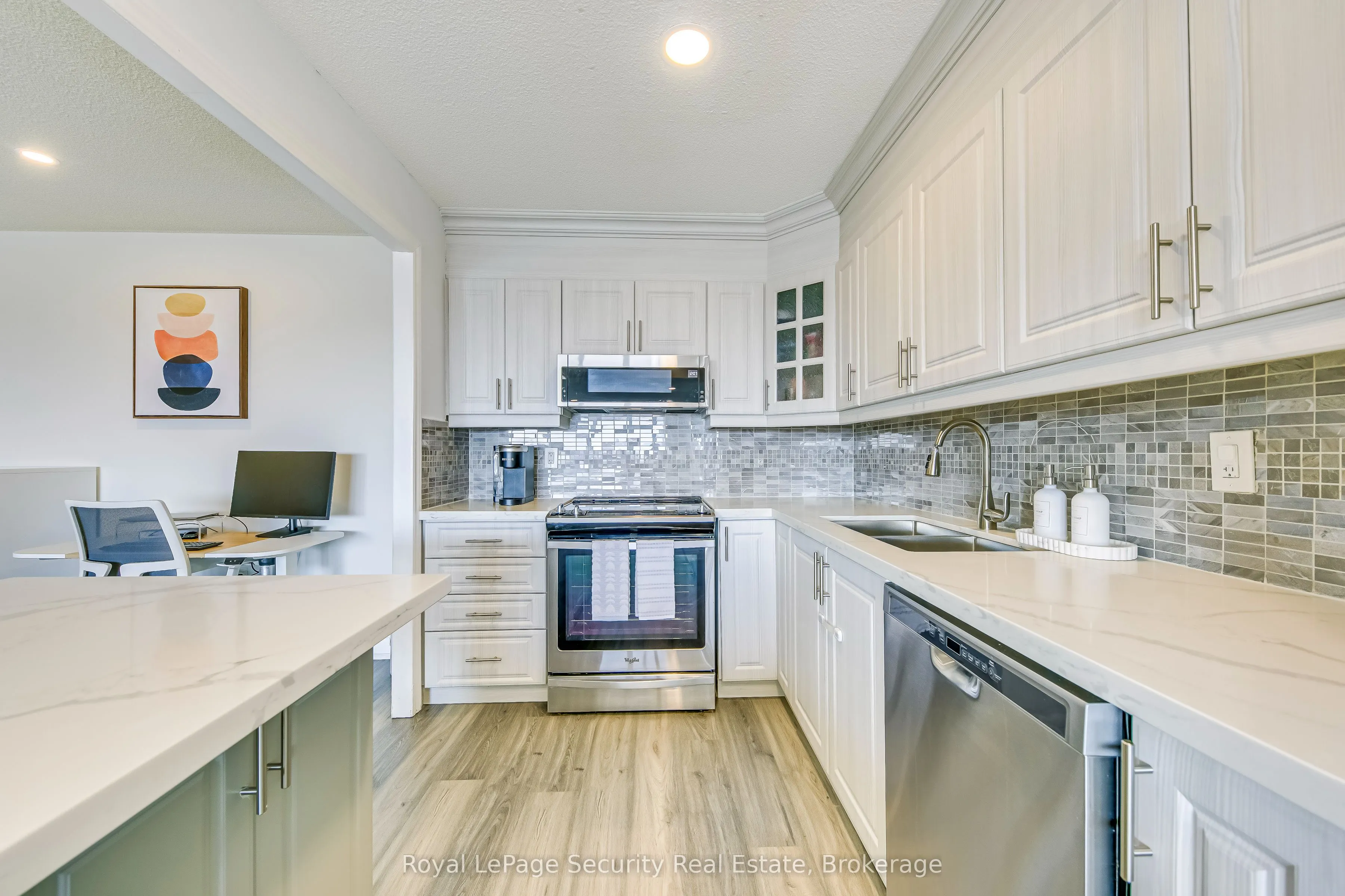 260 Scarlett Road, #2005