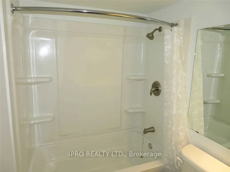 33 Elm Drive, #406