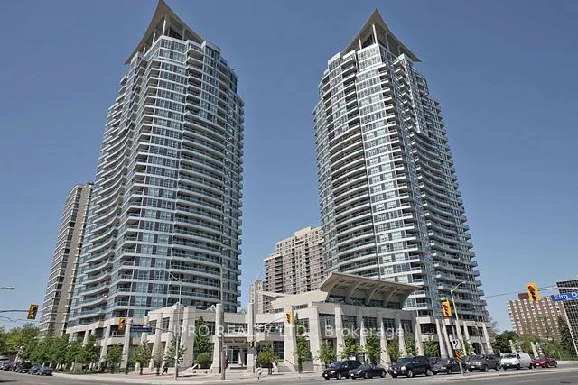 33 Elm Drive, #406