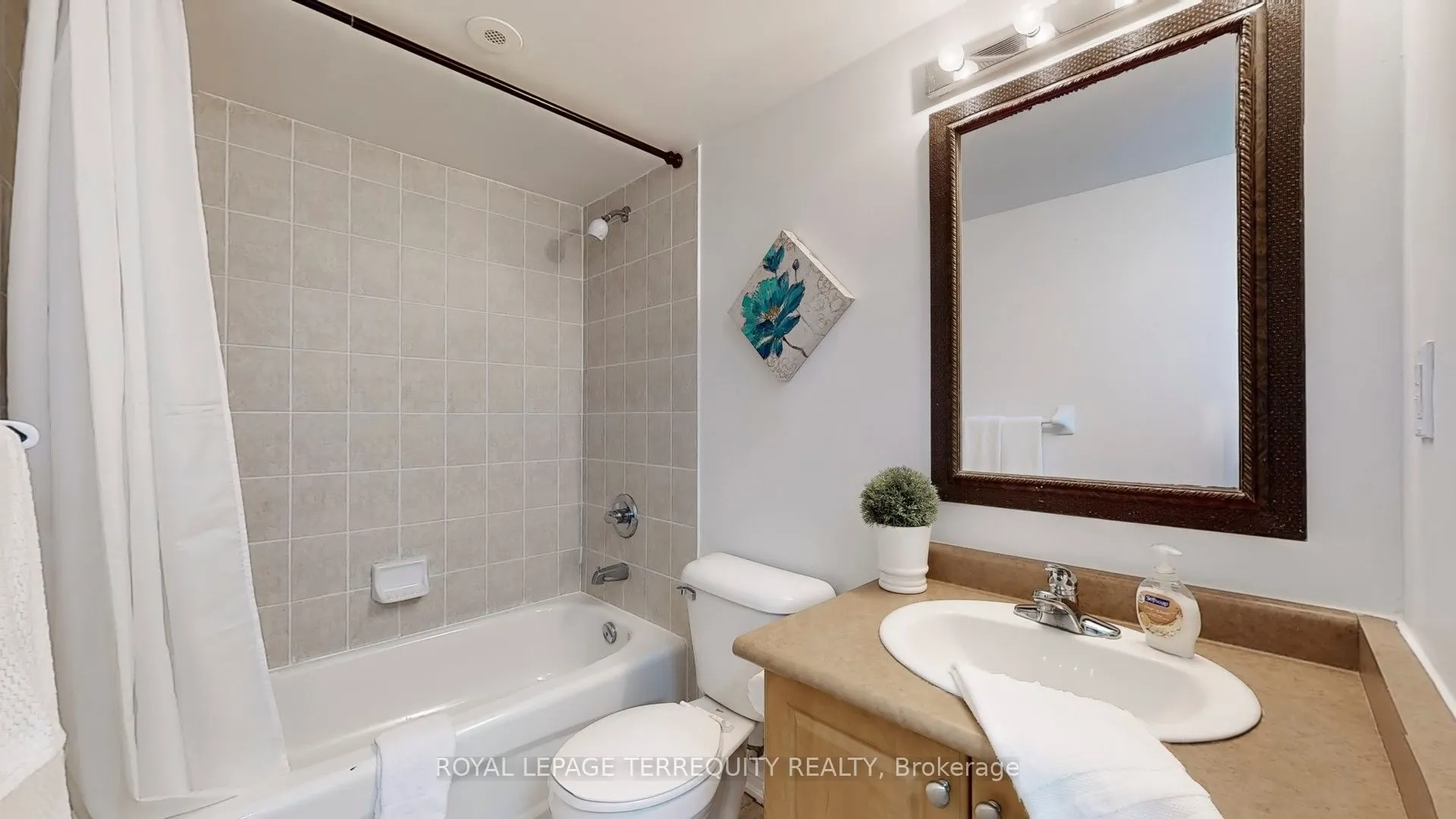 3031 Finch Avenue W, #2027