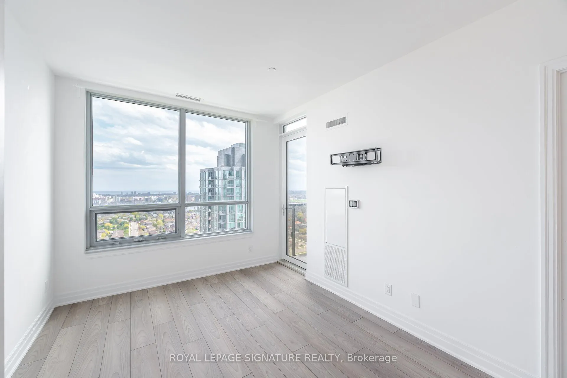 36 Elm Drive #3007