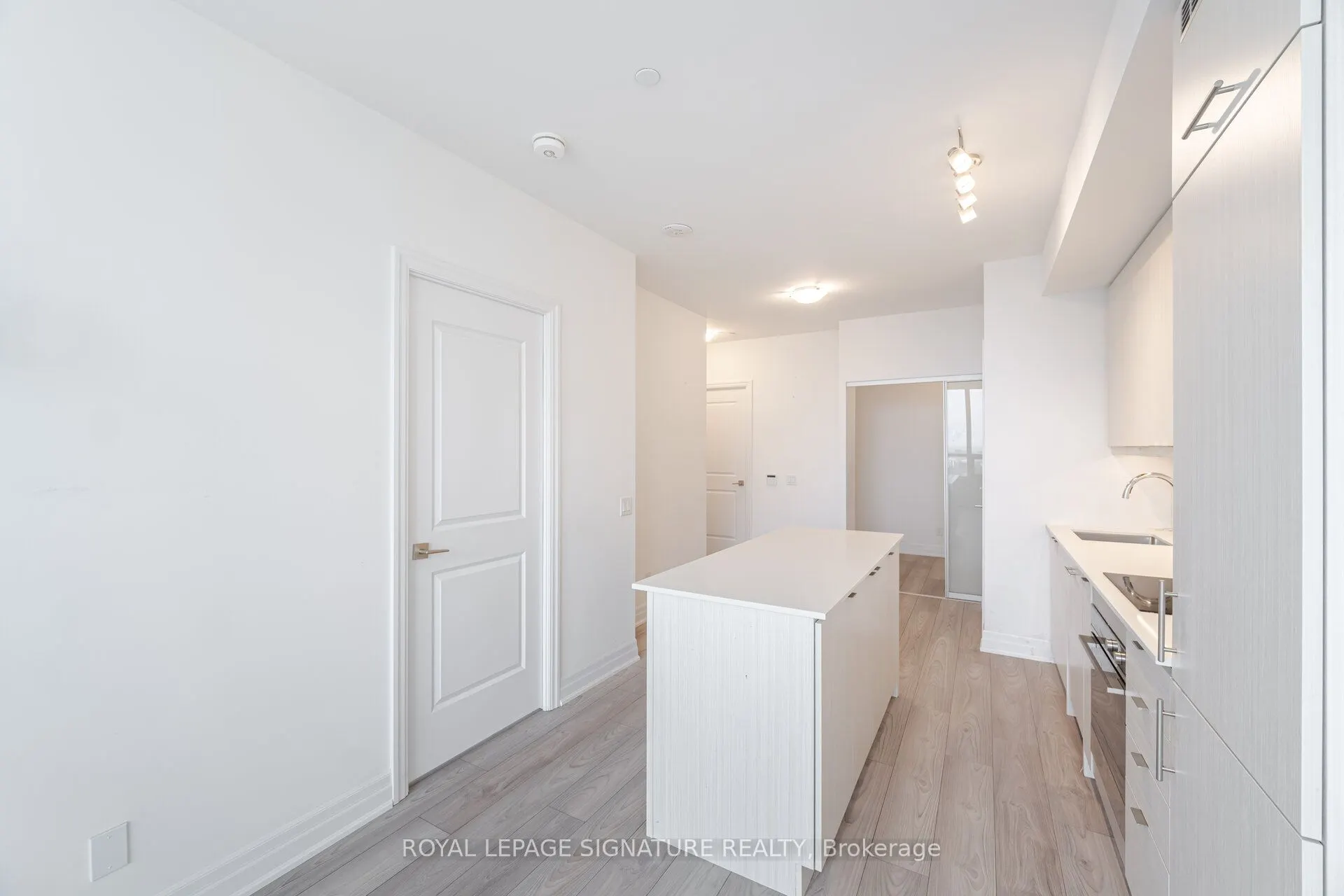 36 Elm Drive #3007