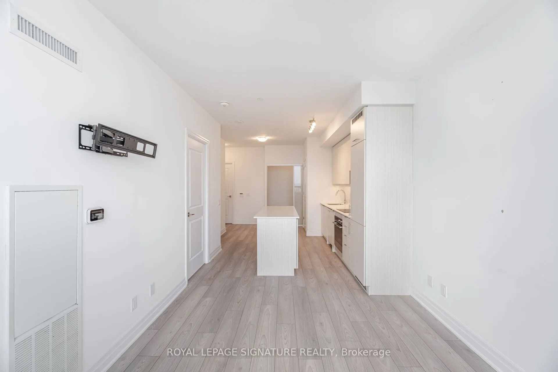36 Elm Drive #3007