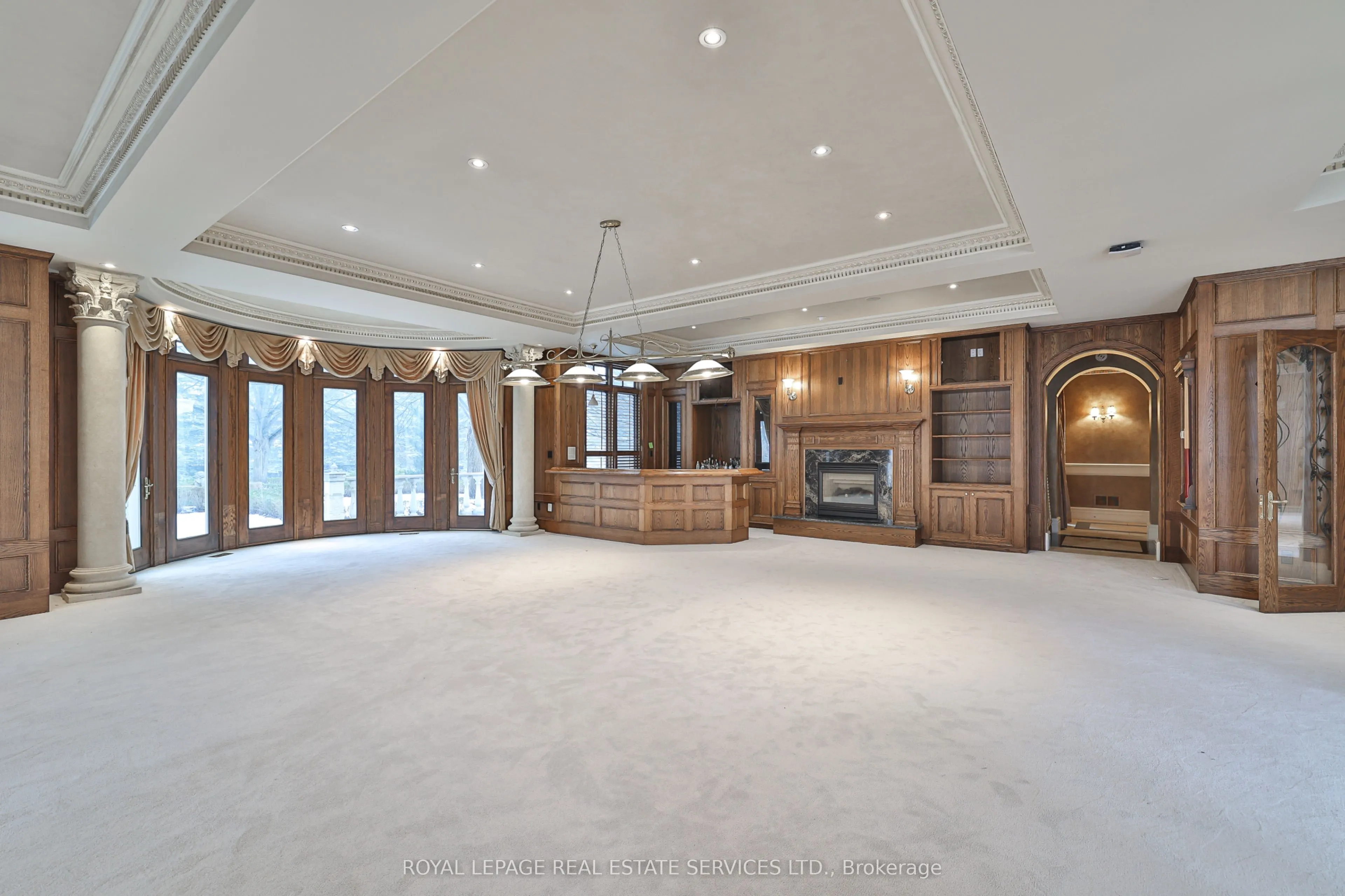 2215 Doulton Drive