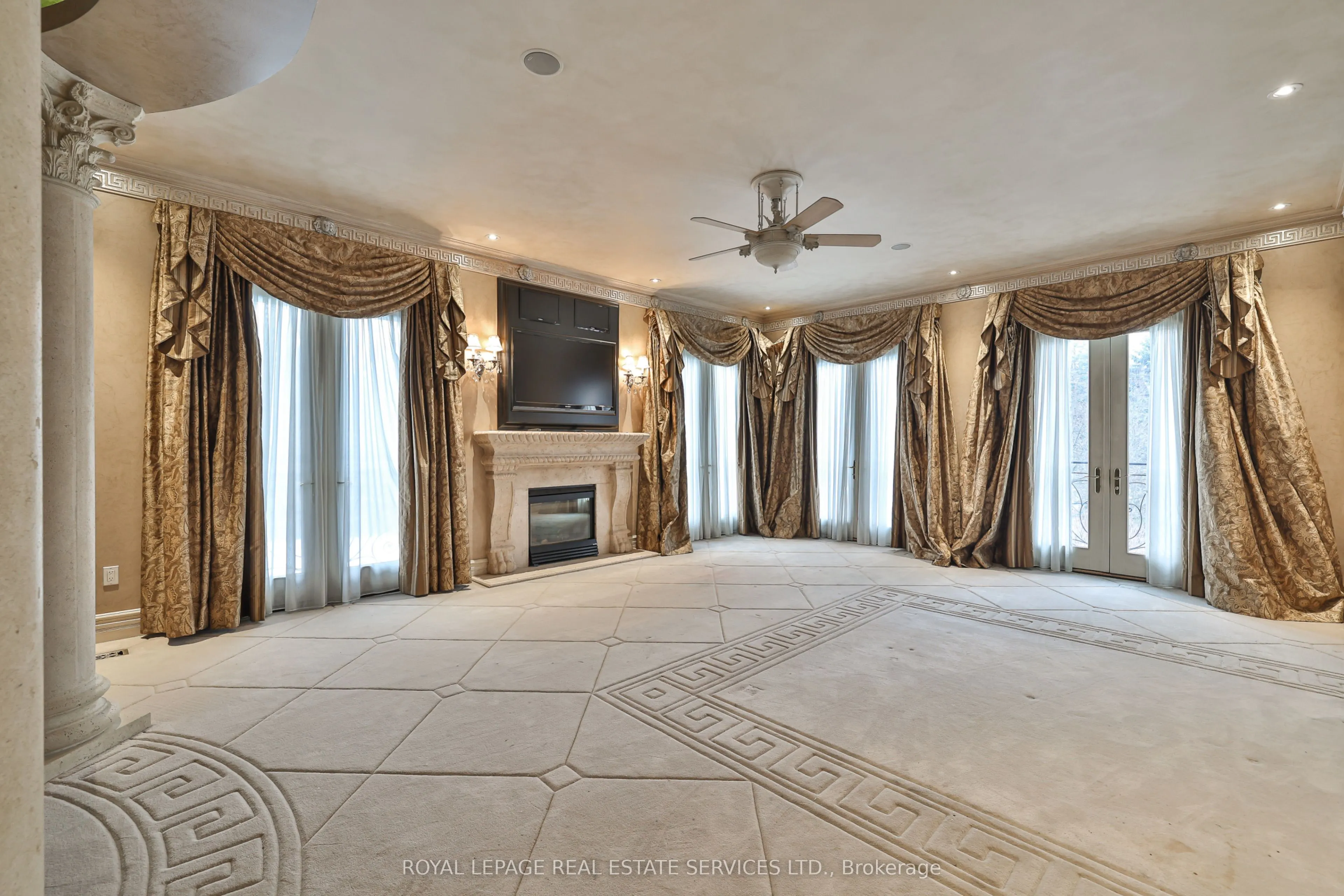 2215 Doulton Drive