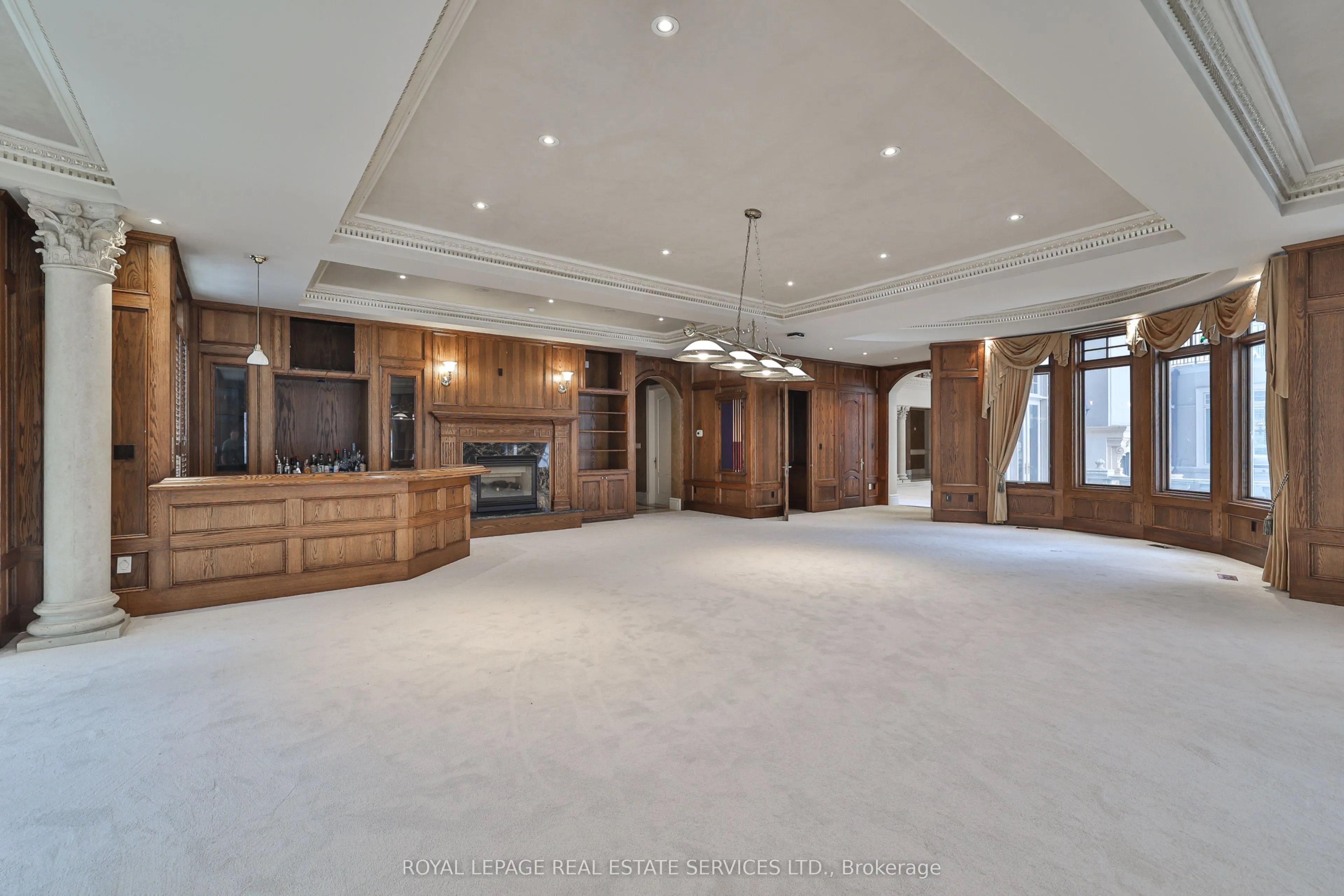 2215 Doulton Drive