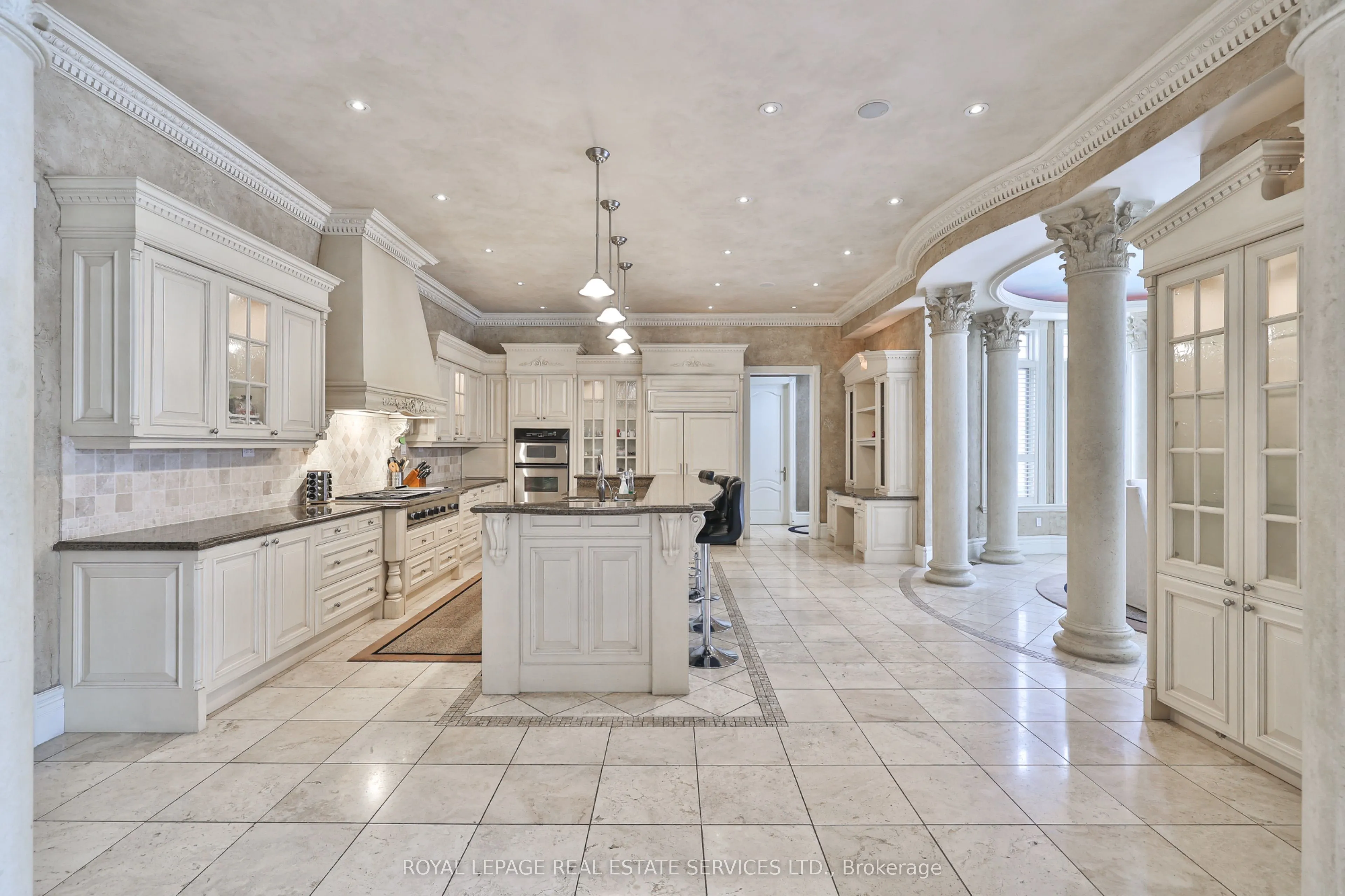 2215 Doulton Drive