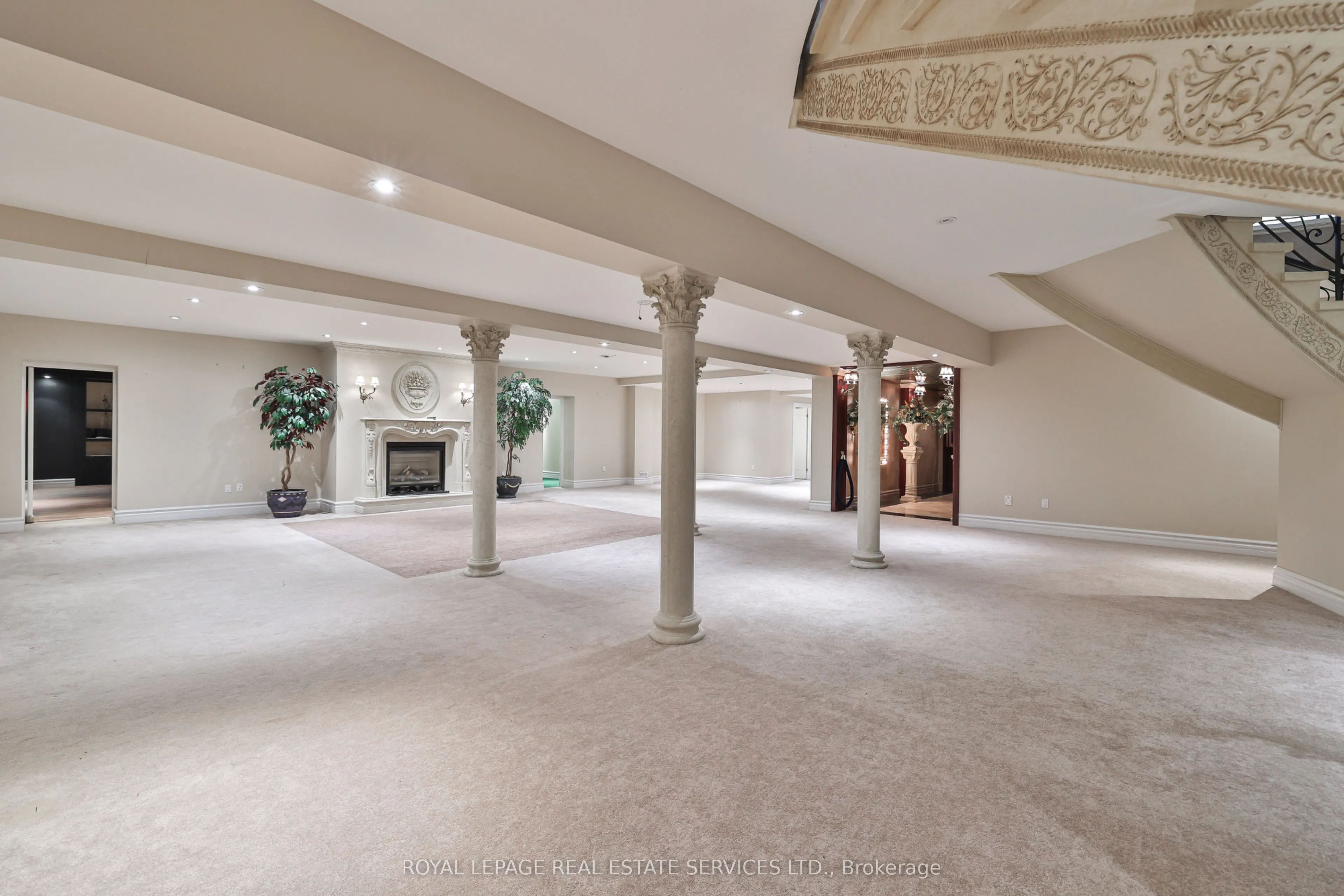 2215 Doulton Drive