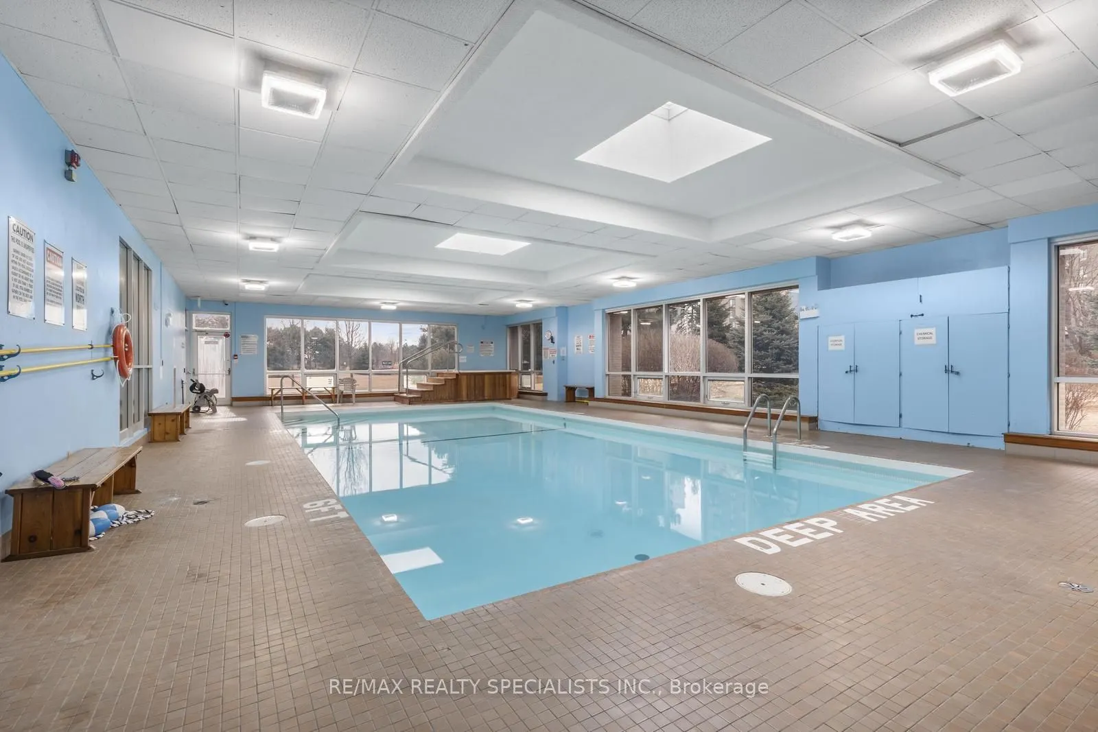 820 Burnhamthorpe Road, #803