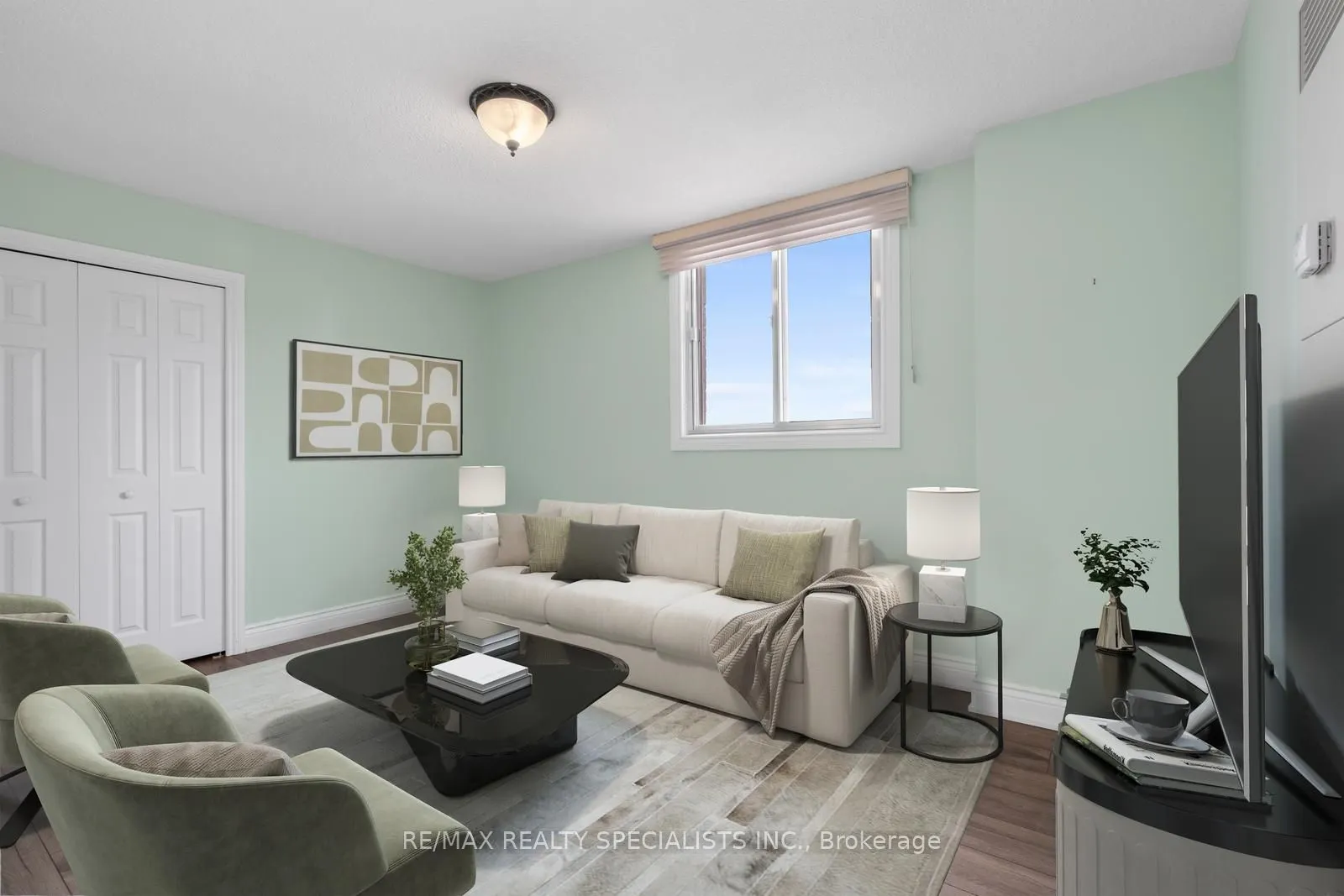 820 Burnhamthorpe Road, #803