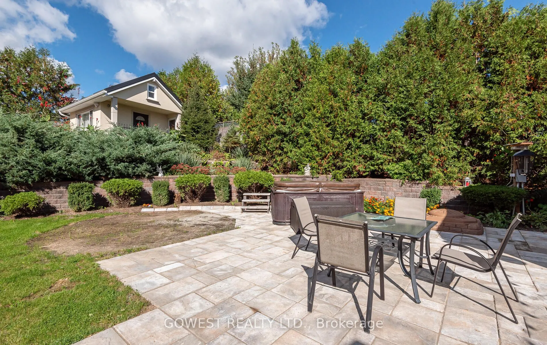2670 Embleton Road